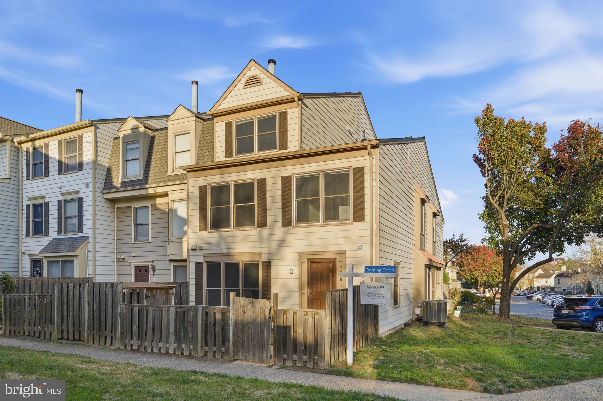 STONINGTON CONDOMINIUMS - Residential