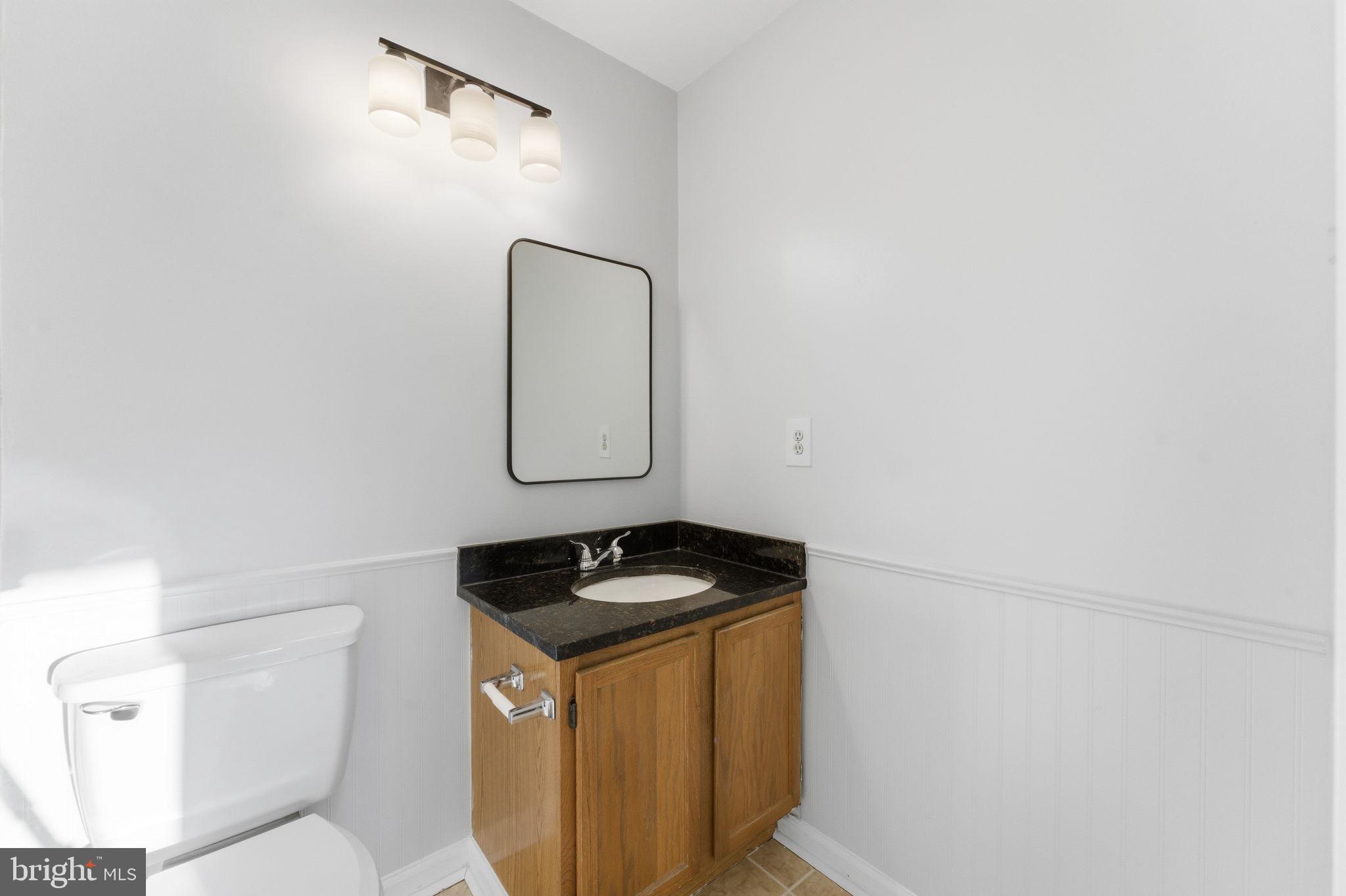 STONINGTON CONDOMINIUMS - Residential