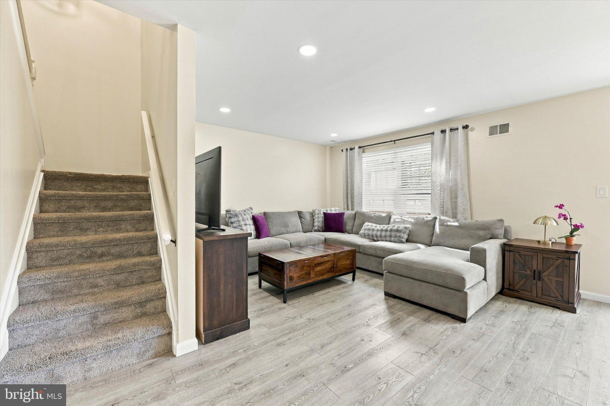 14 HATTARAS COURT