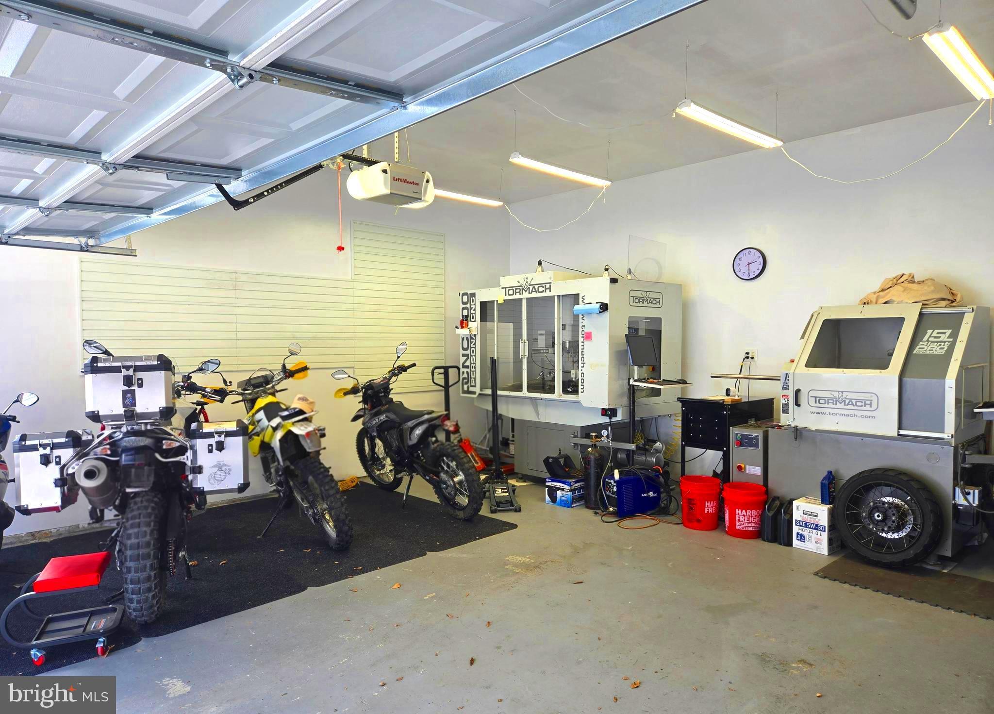 HUNTFIELD - Residential