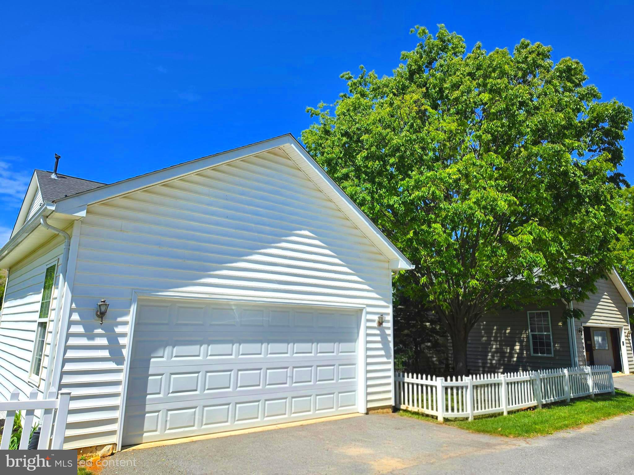 HUNTFIELD - Residential