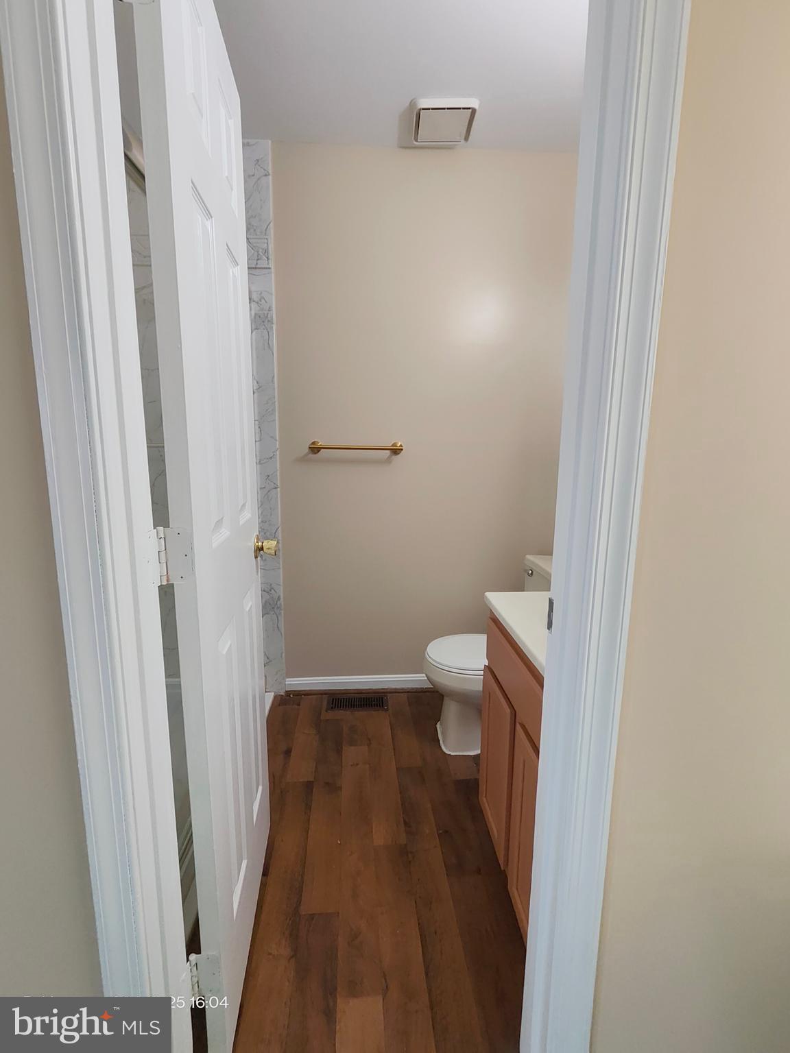 ROLAND TERRACE - Residential Lease