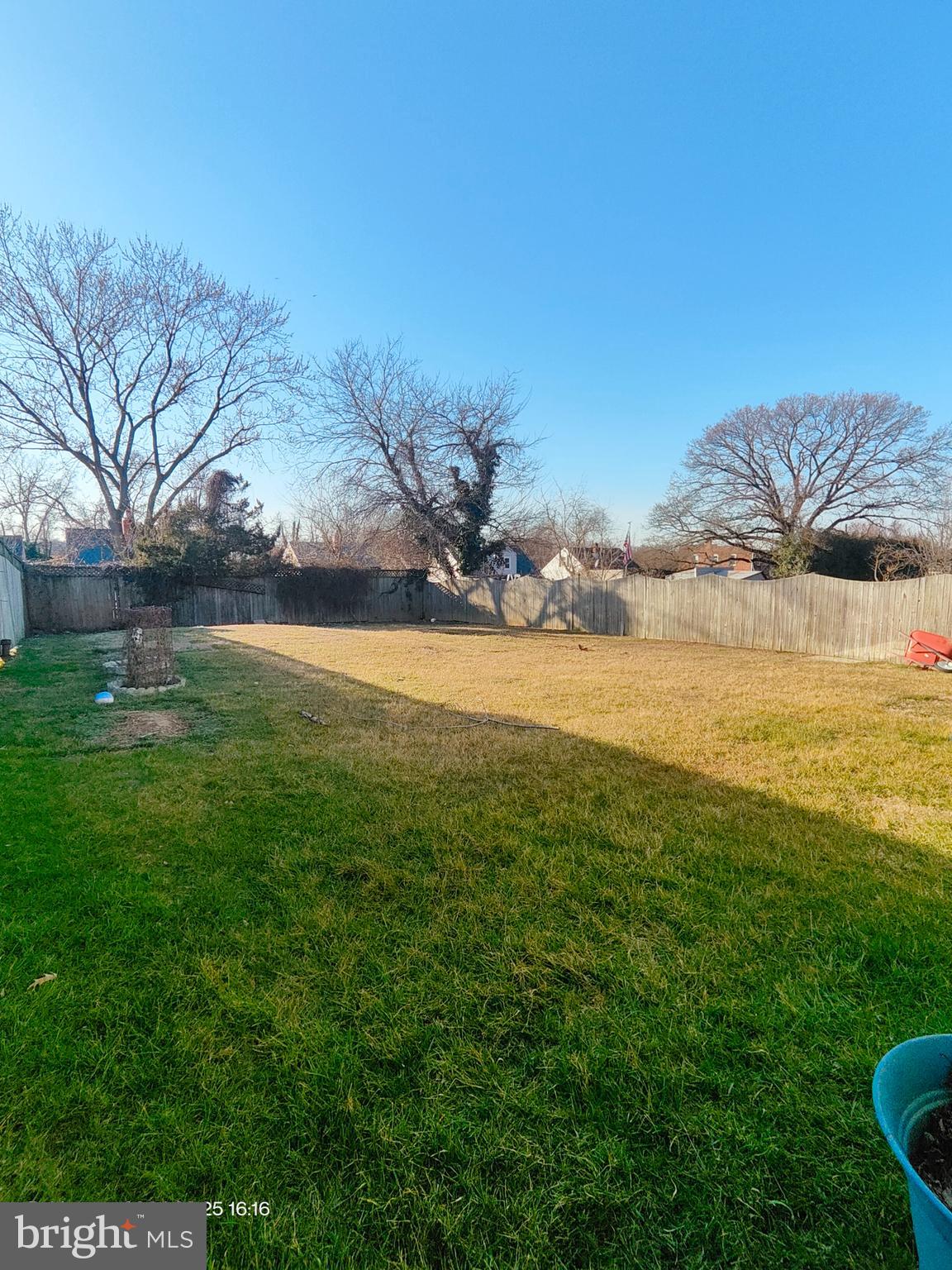 ROLAND TERRACE - Residential Lease