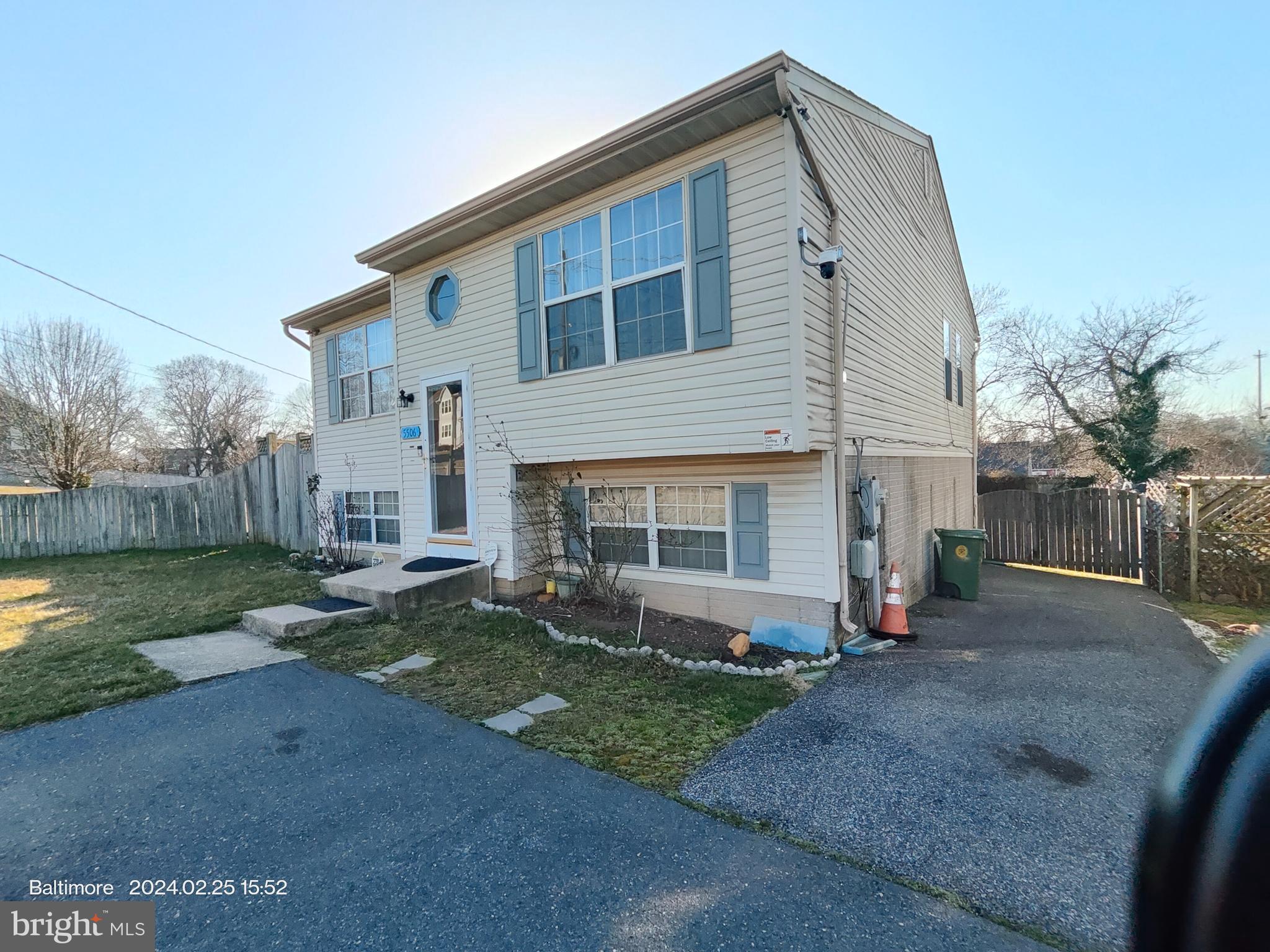 ROLAND TERRACE - Residential Lease