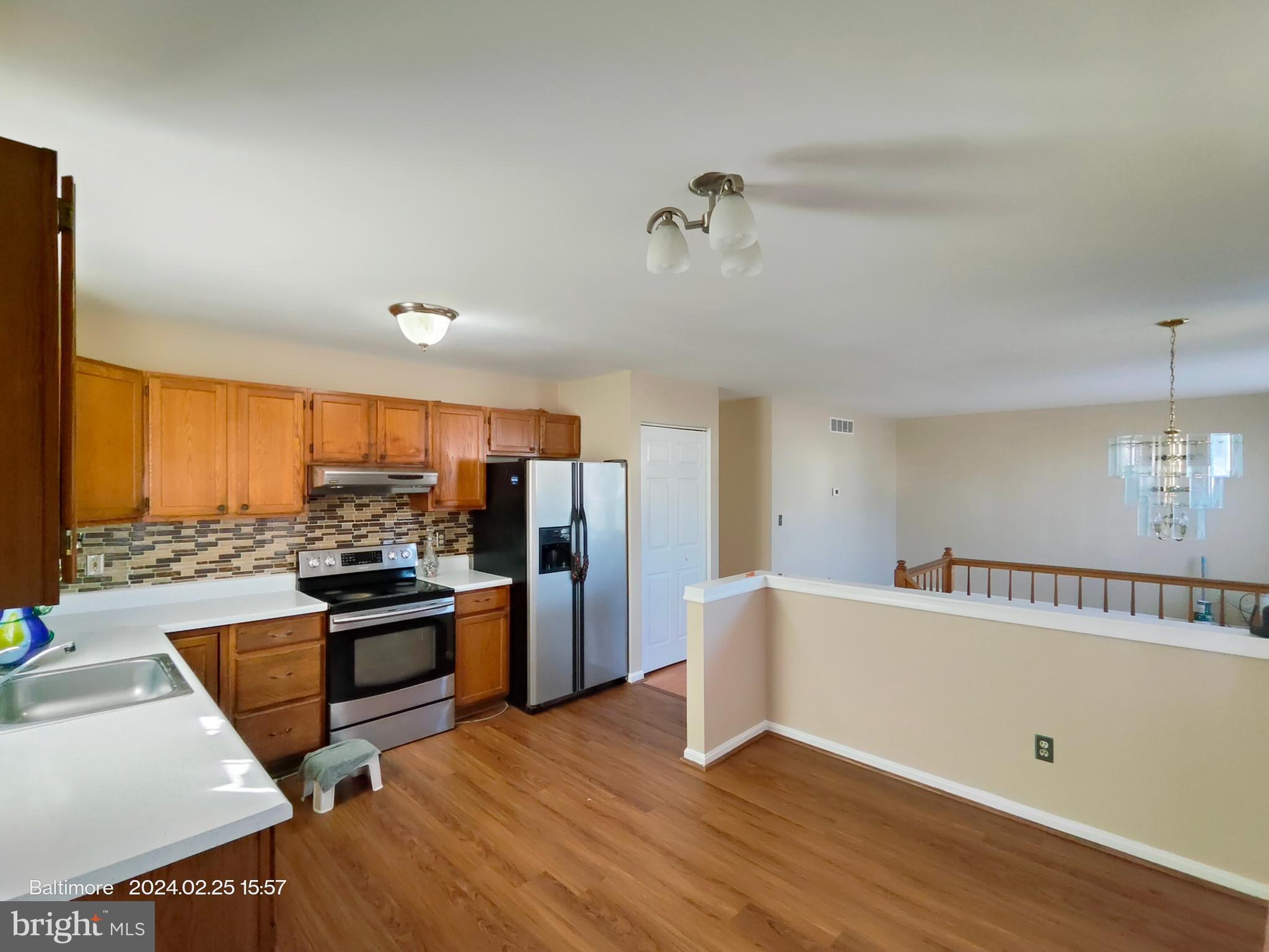 ROLAND TERRACE - Residential Lease