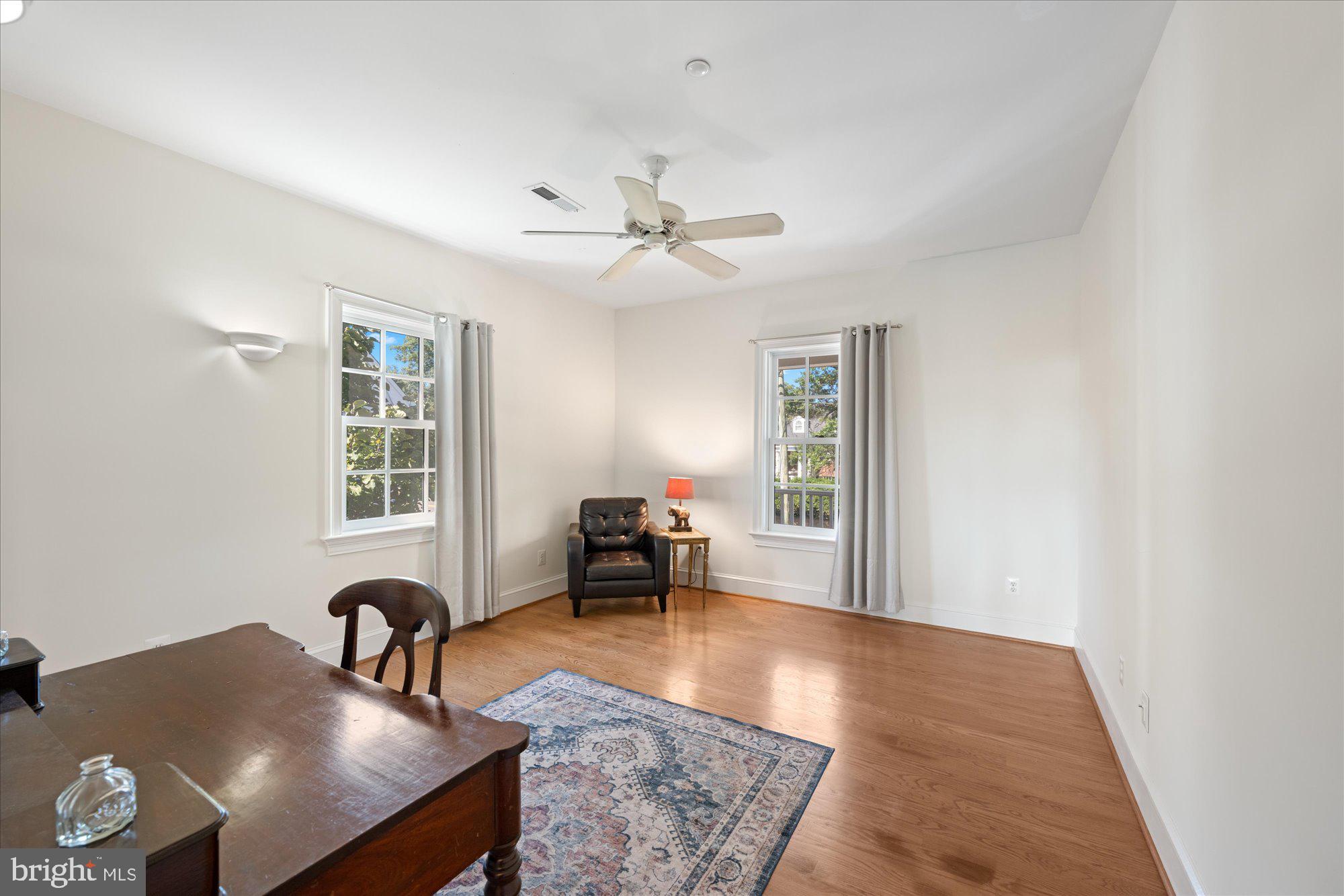 ARLINGTON RIDGE - Residential