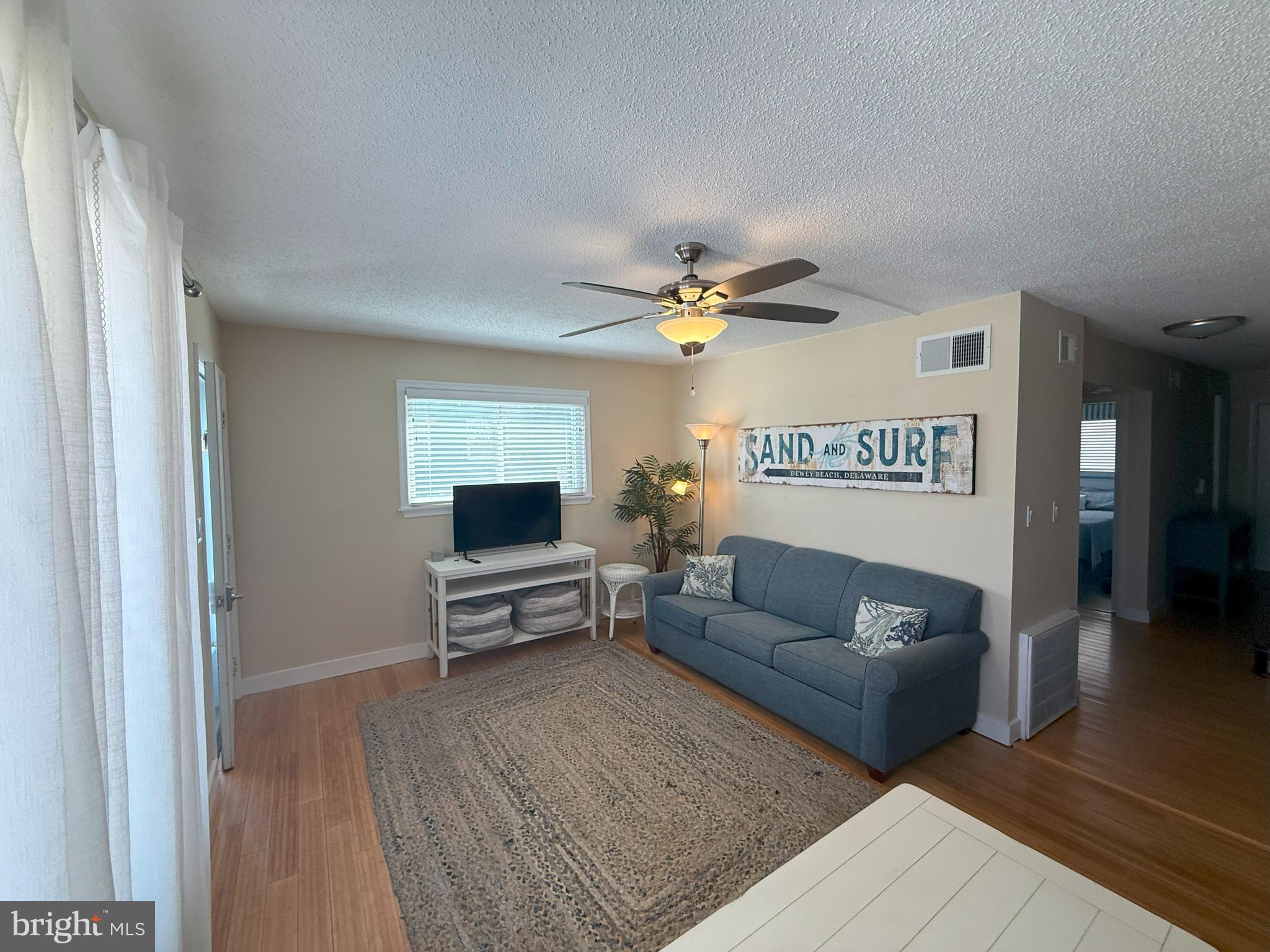 24 DICKINSON AVENUE 8A