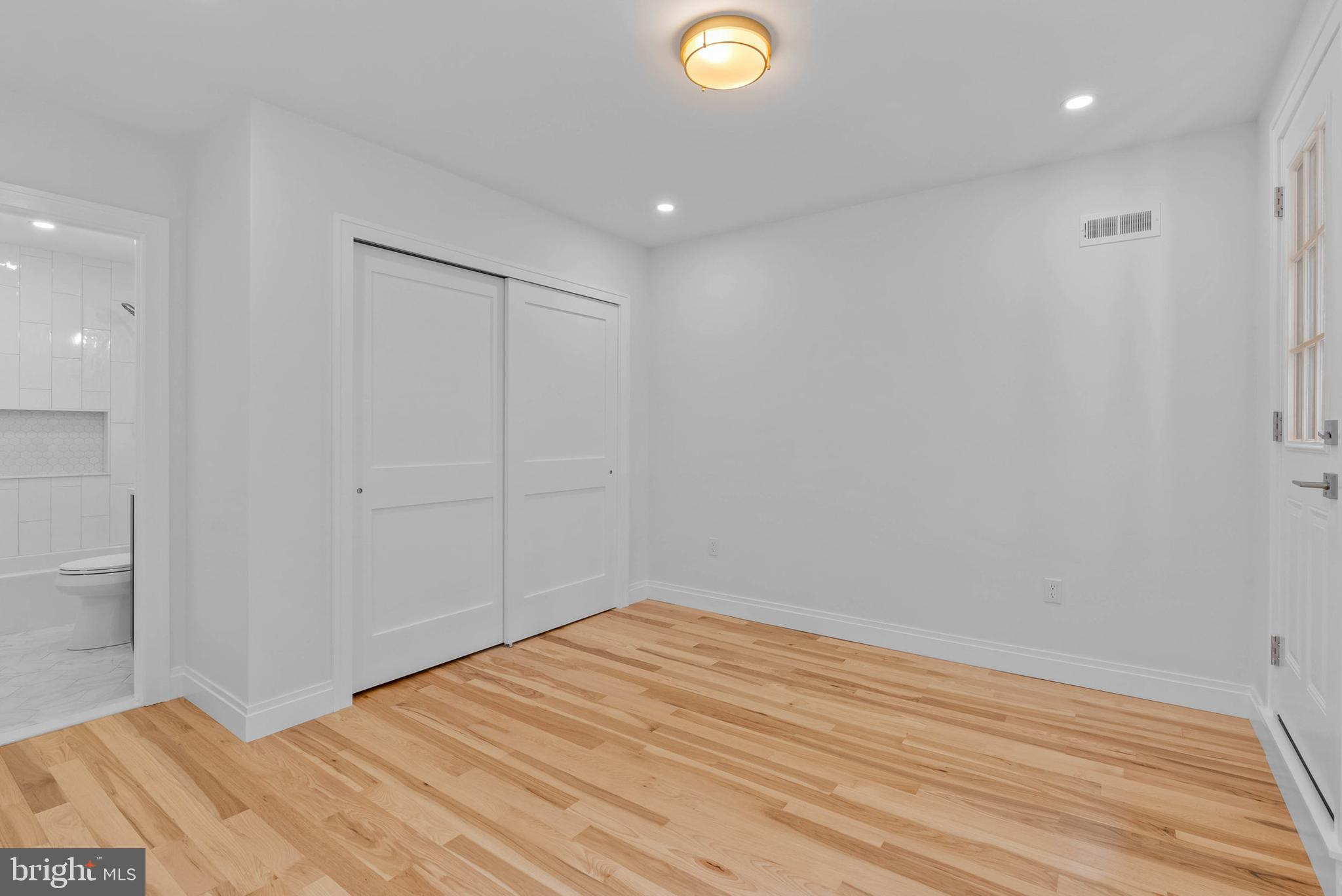 SOCIETY HILL - Residential