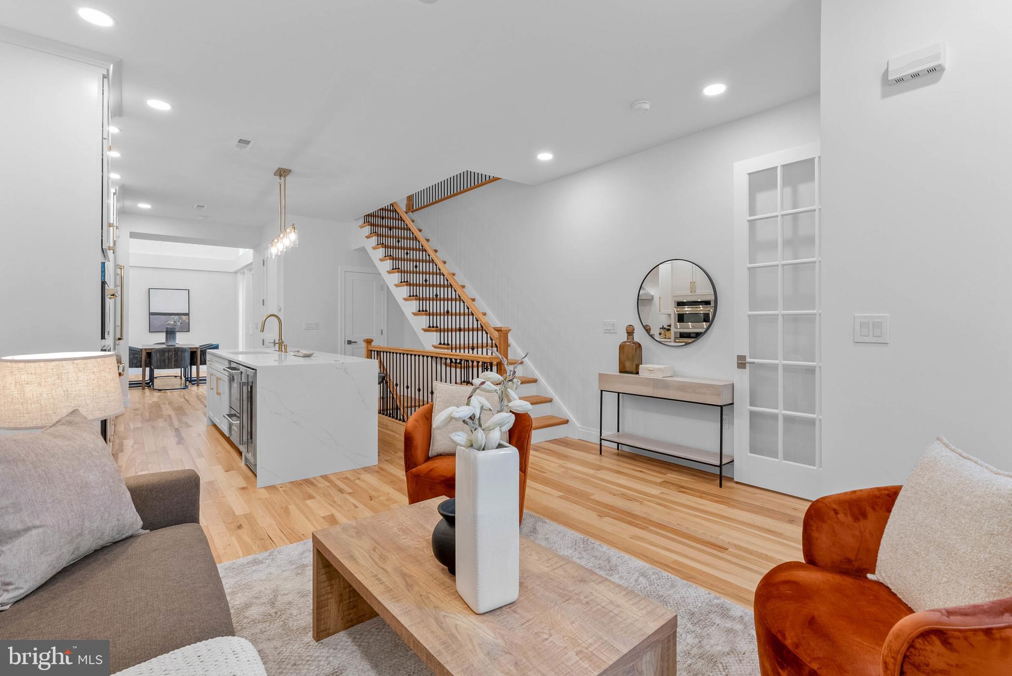 SOCIETY HILL - Residential