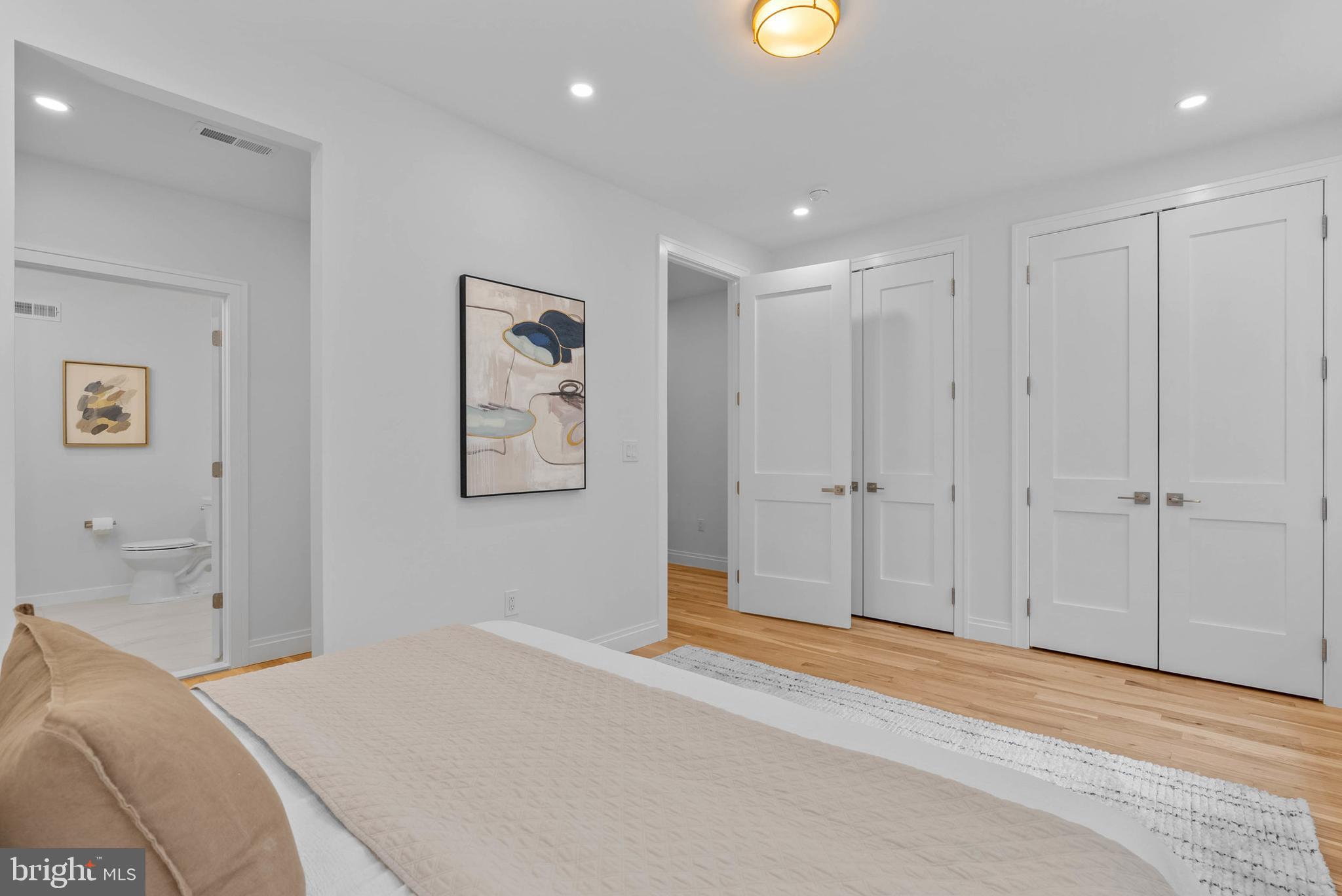 SOCIETY HILL - Residential