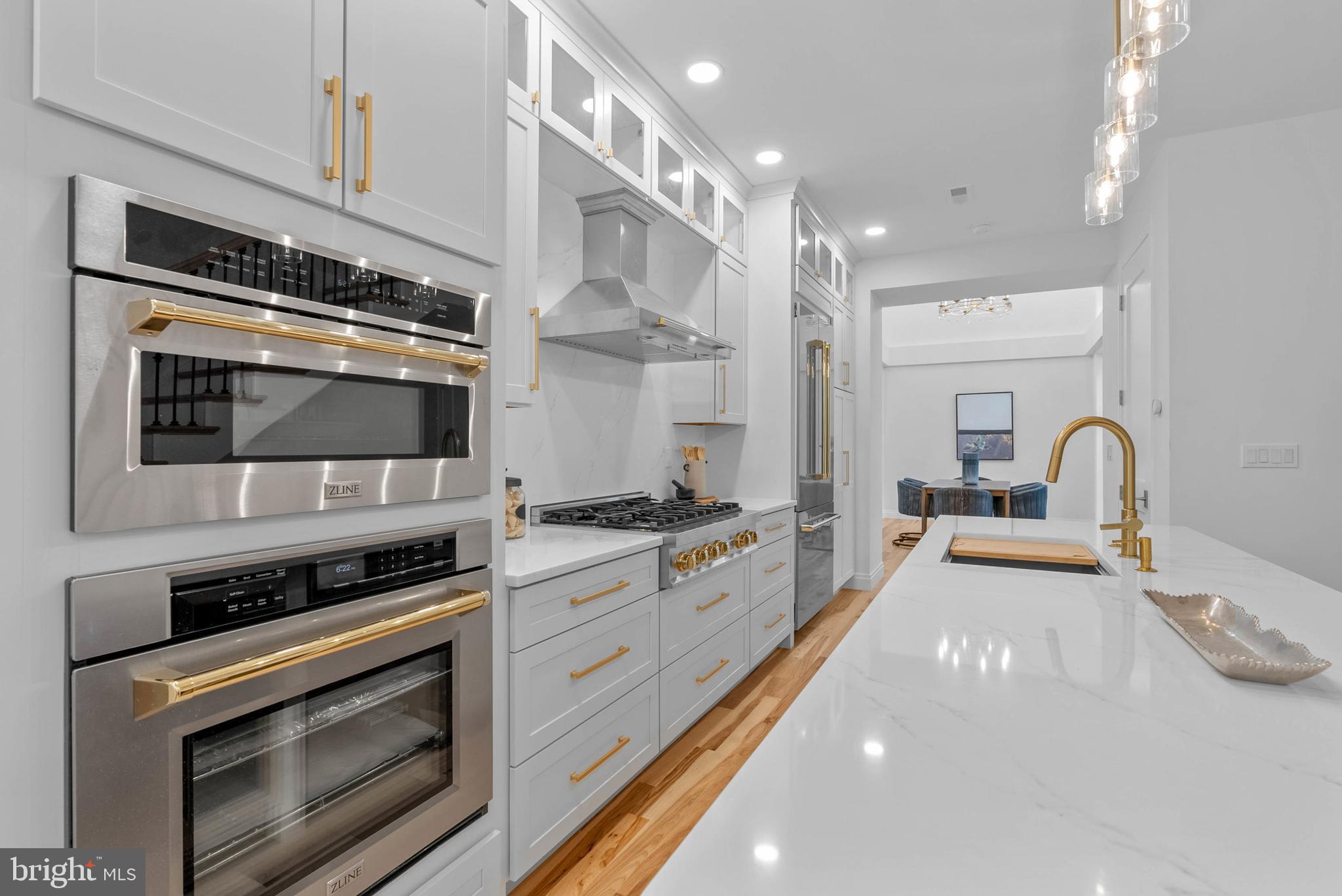 SOCIETY HILL - Residential