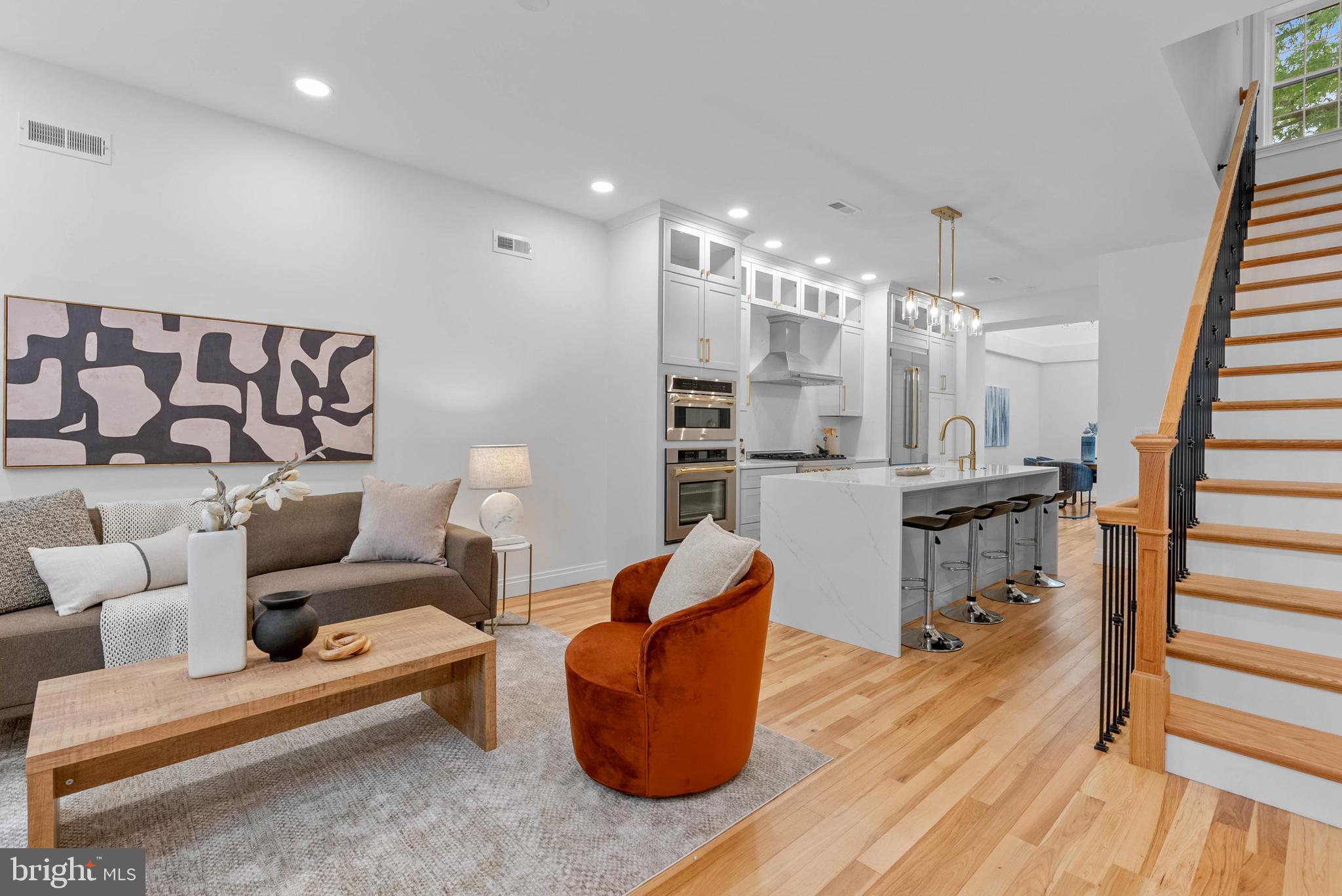 SOCIETY HILL - Residential