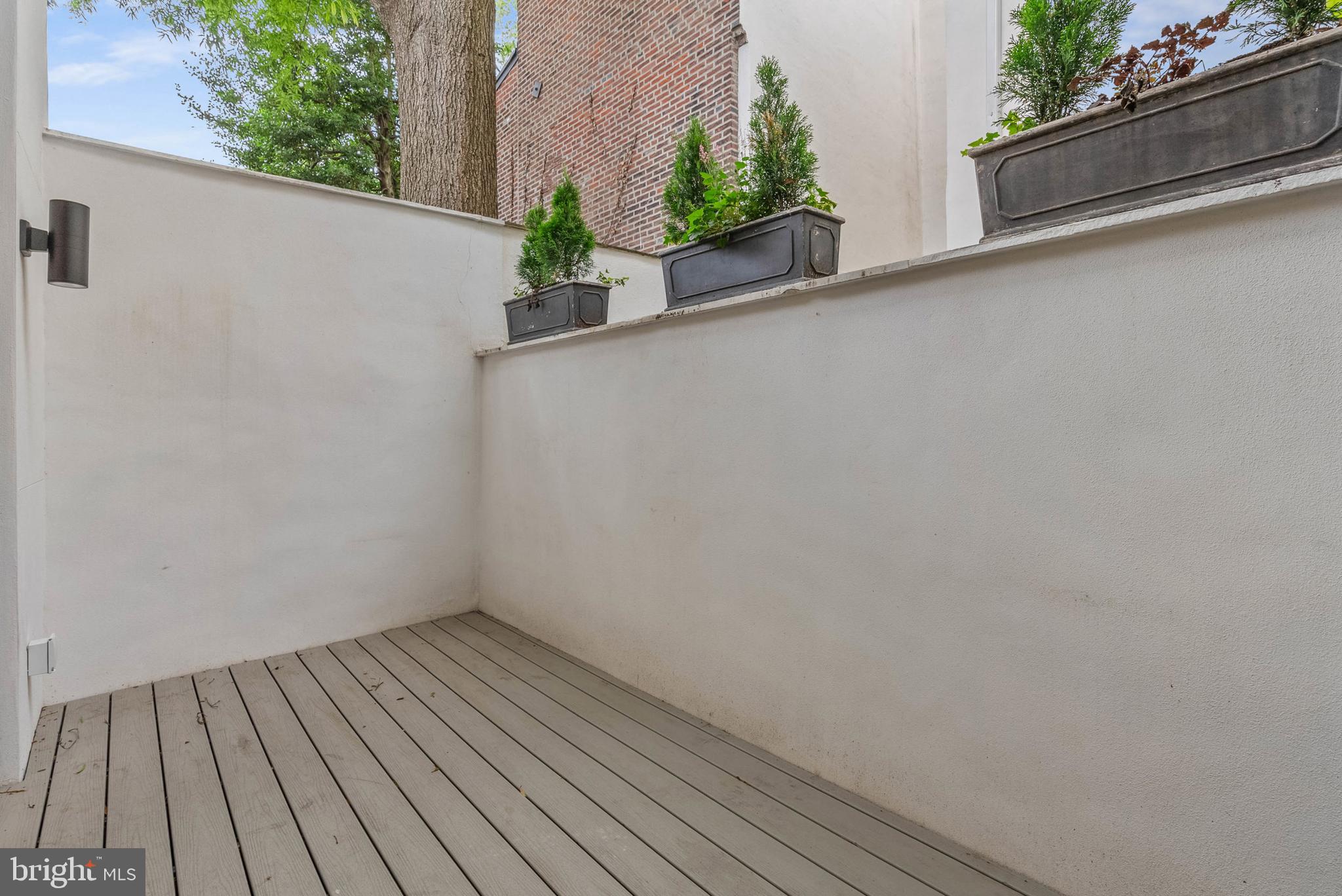 SOCIETY HILL - Residential