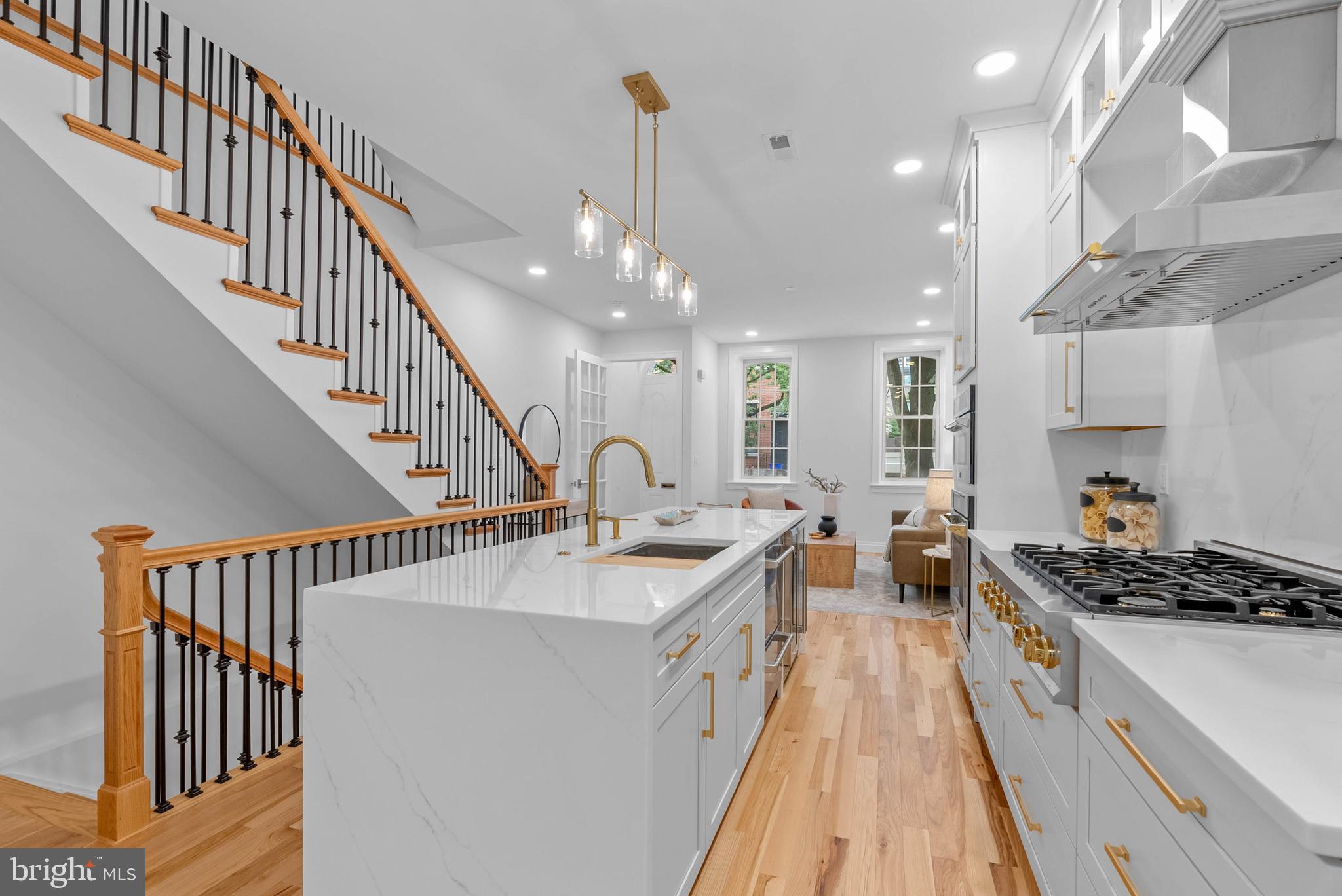 SOCIETY HILL - Residential