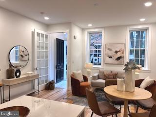 SOCIETY HILL - Residential