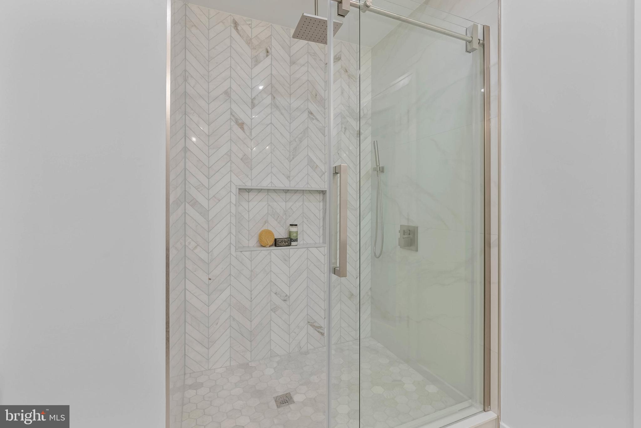 SOCIETY HILL - Residential