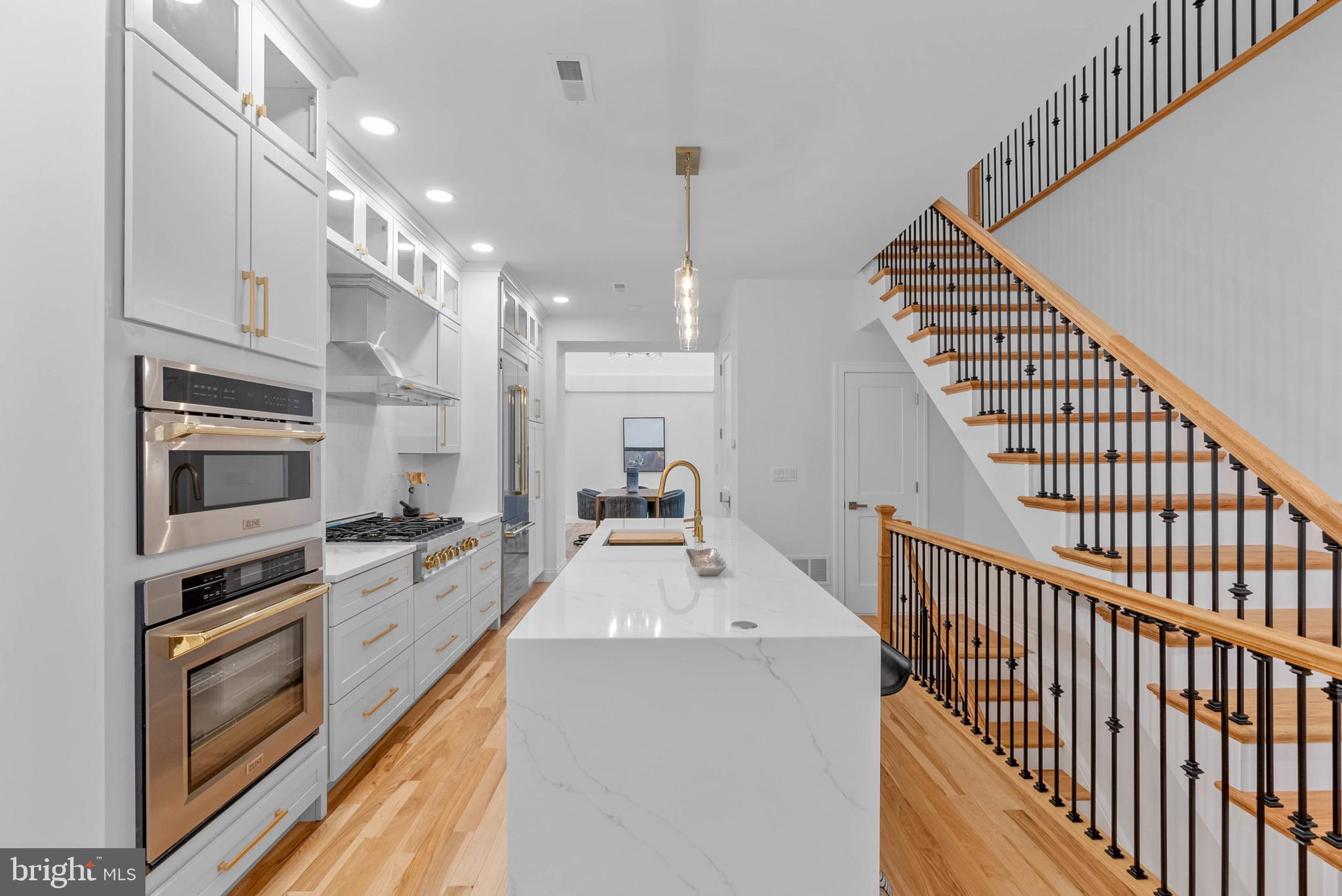 SOCIETY HILL - Residential