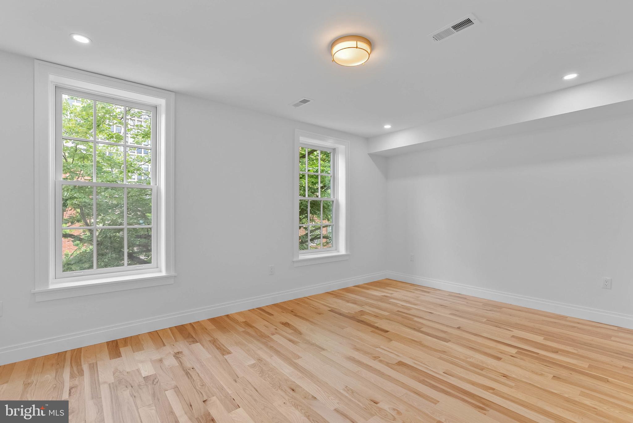 SOCIETY HILL - Residential