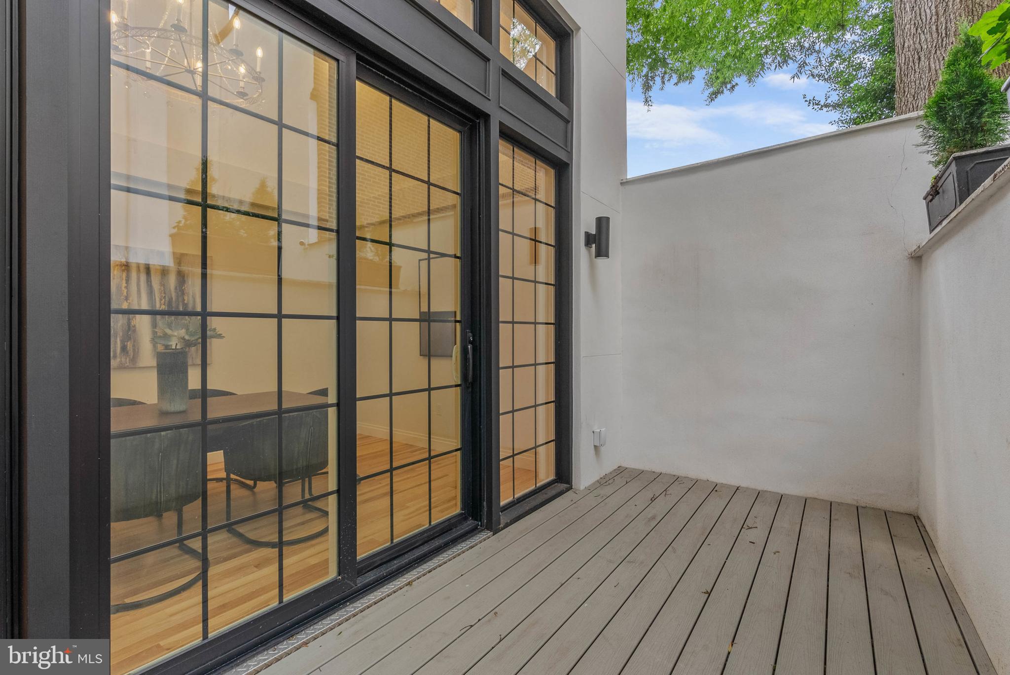 SOCIETY HILL - Residential