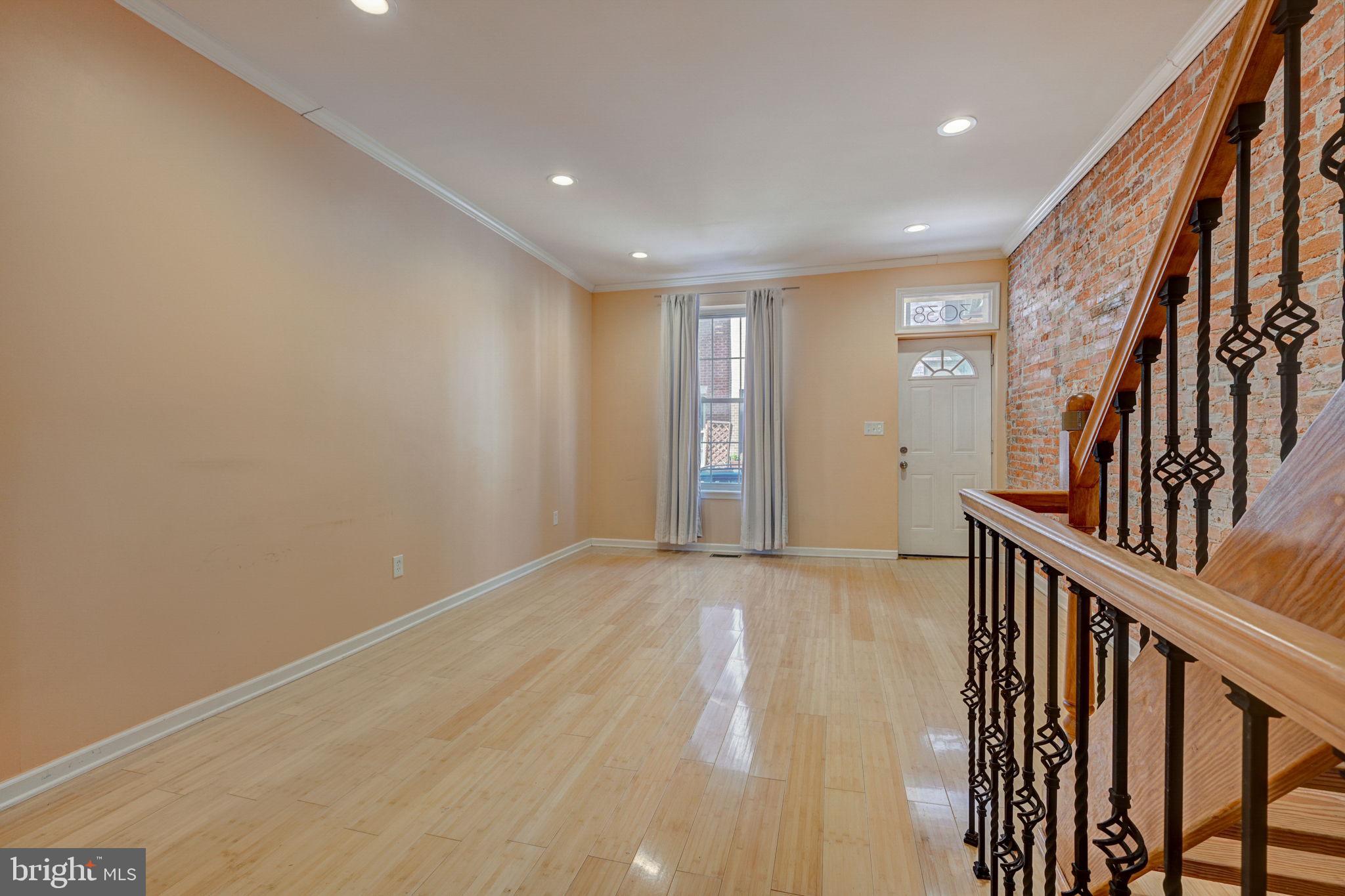 FAIRMOUNT - Residential