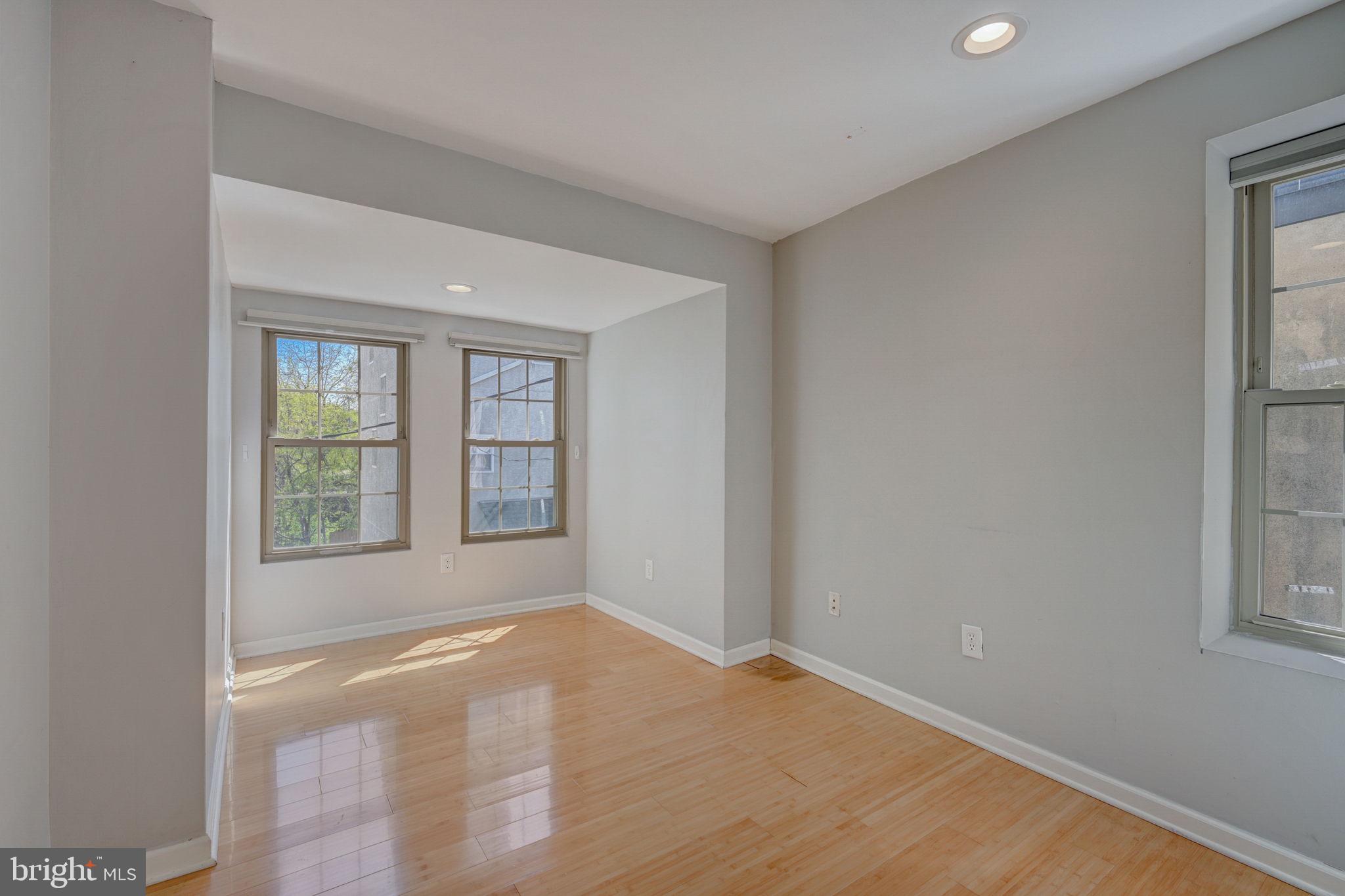 FAIRMOUNT - Residential