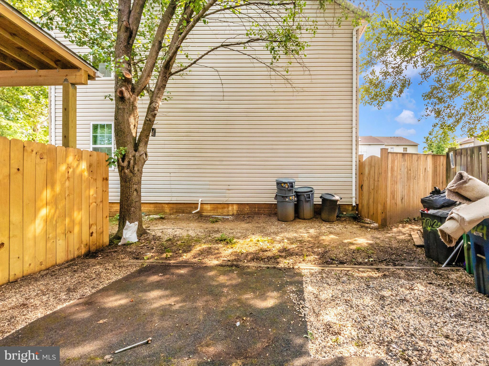 ANNAPOLIS WALK - Residential