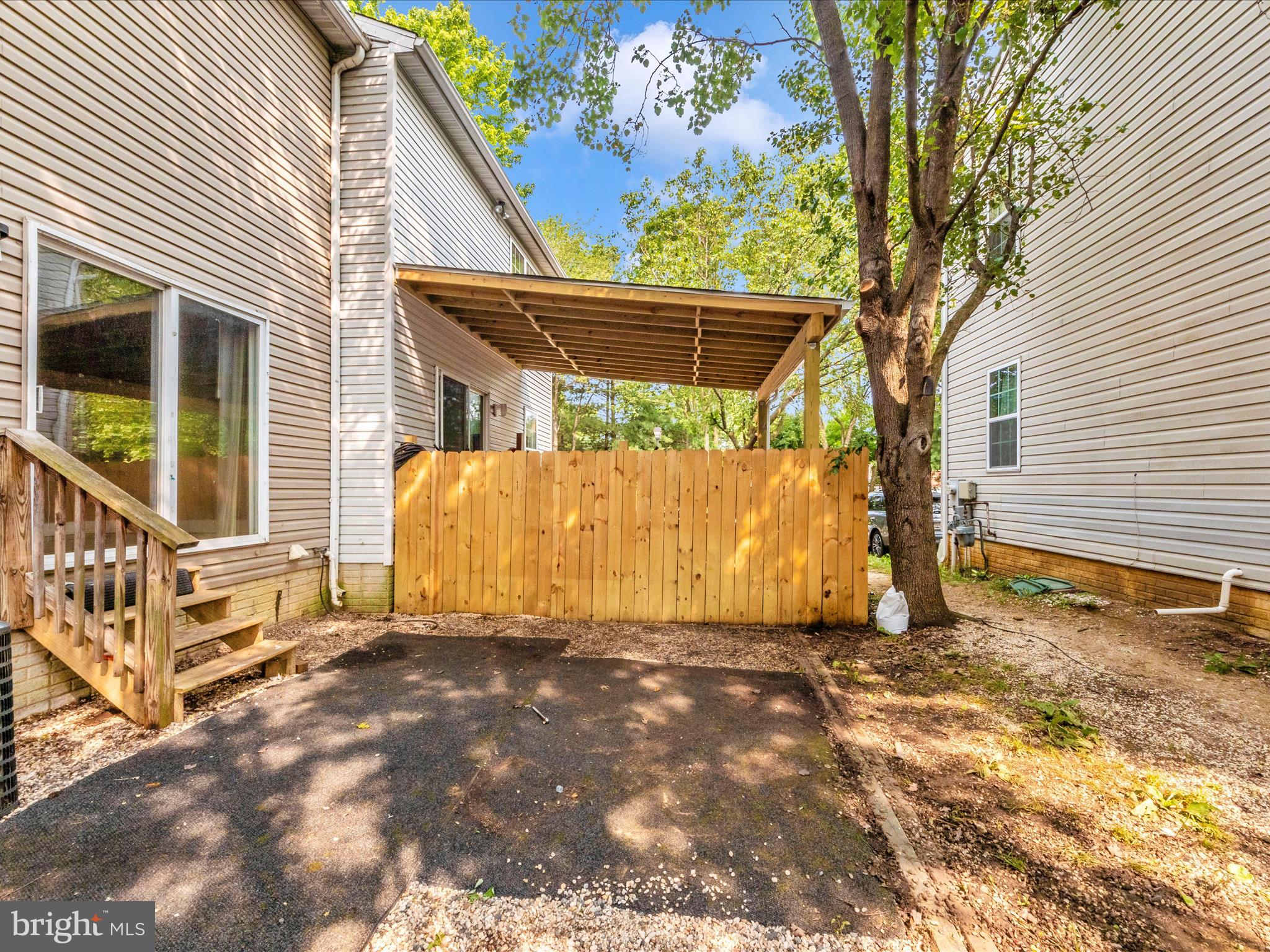 ANNAPOLIS WALK - Residential