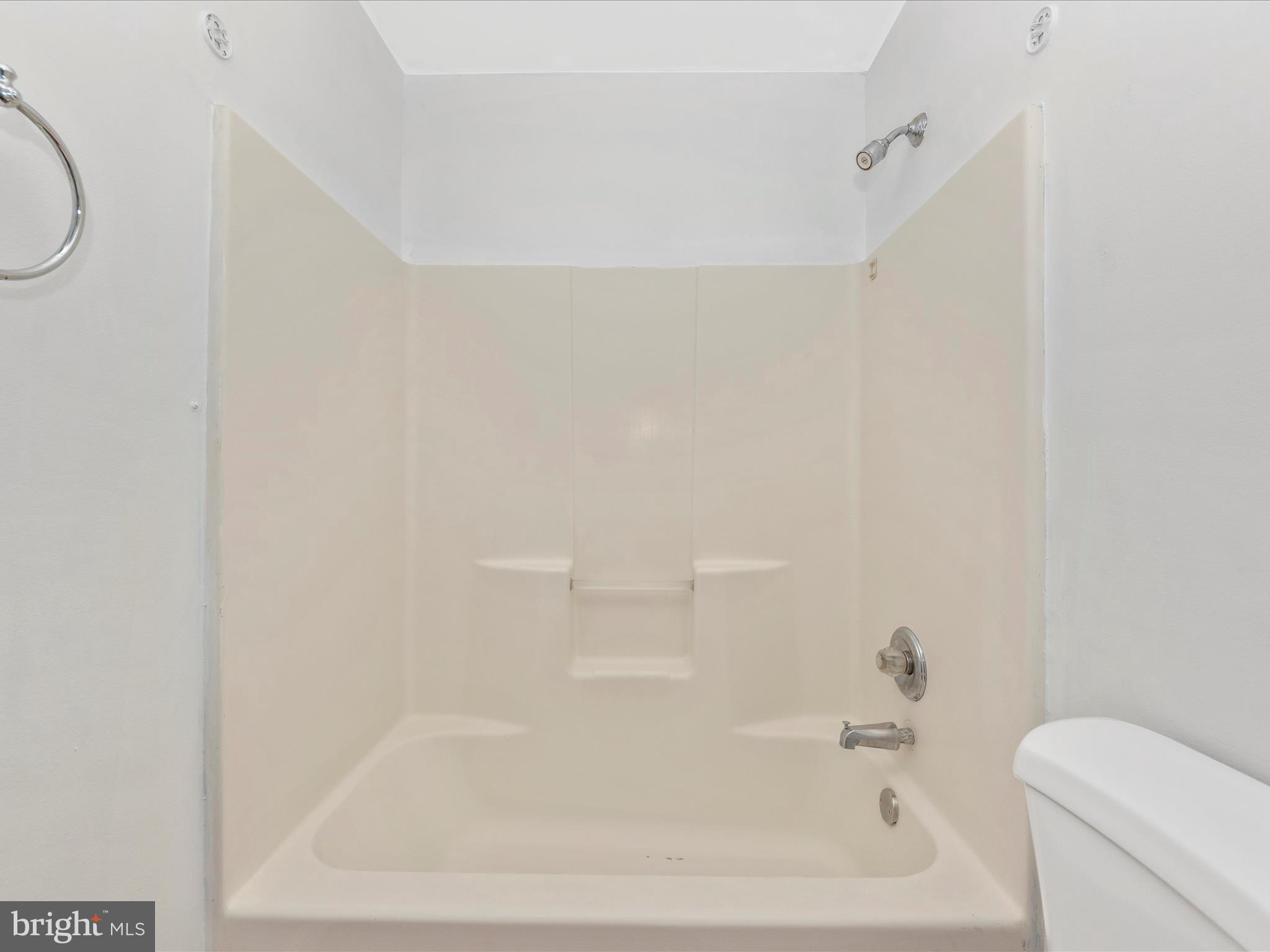 ANNAPOLIS WALK - Residential