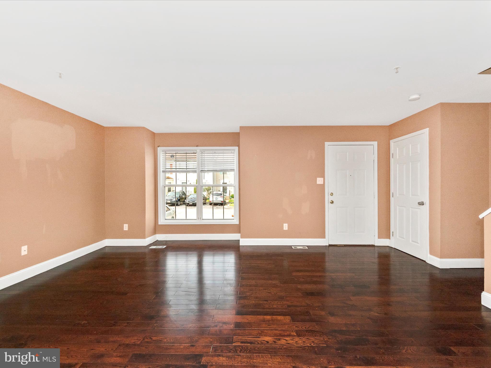 ANNAPOLIS WALK - Residential