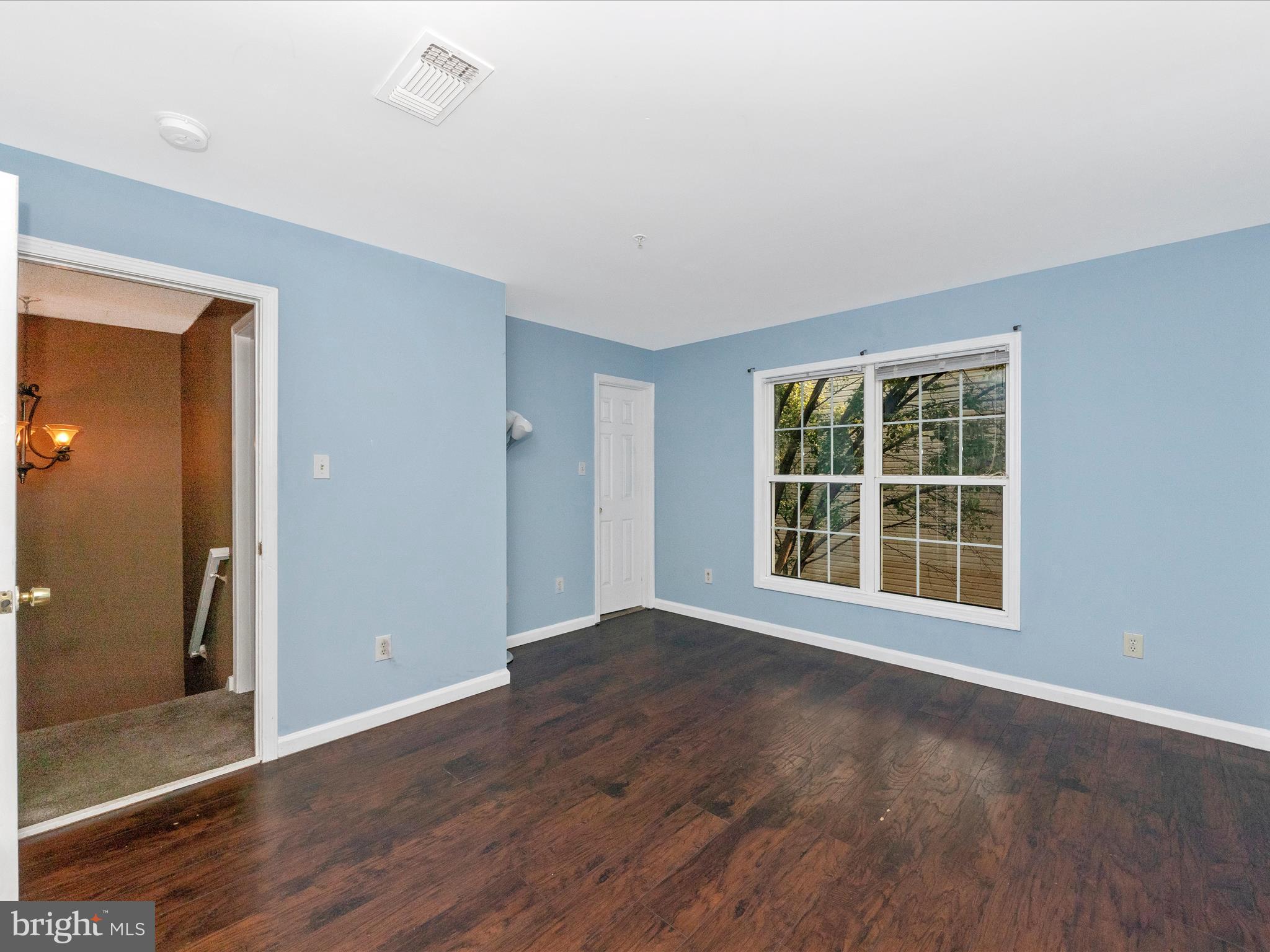 ANNAPOLIS WALK - Residential