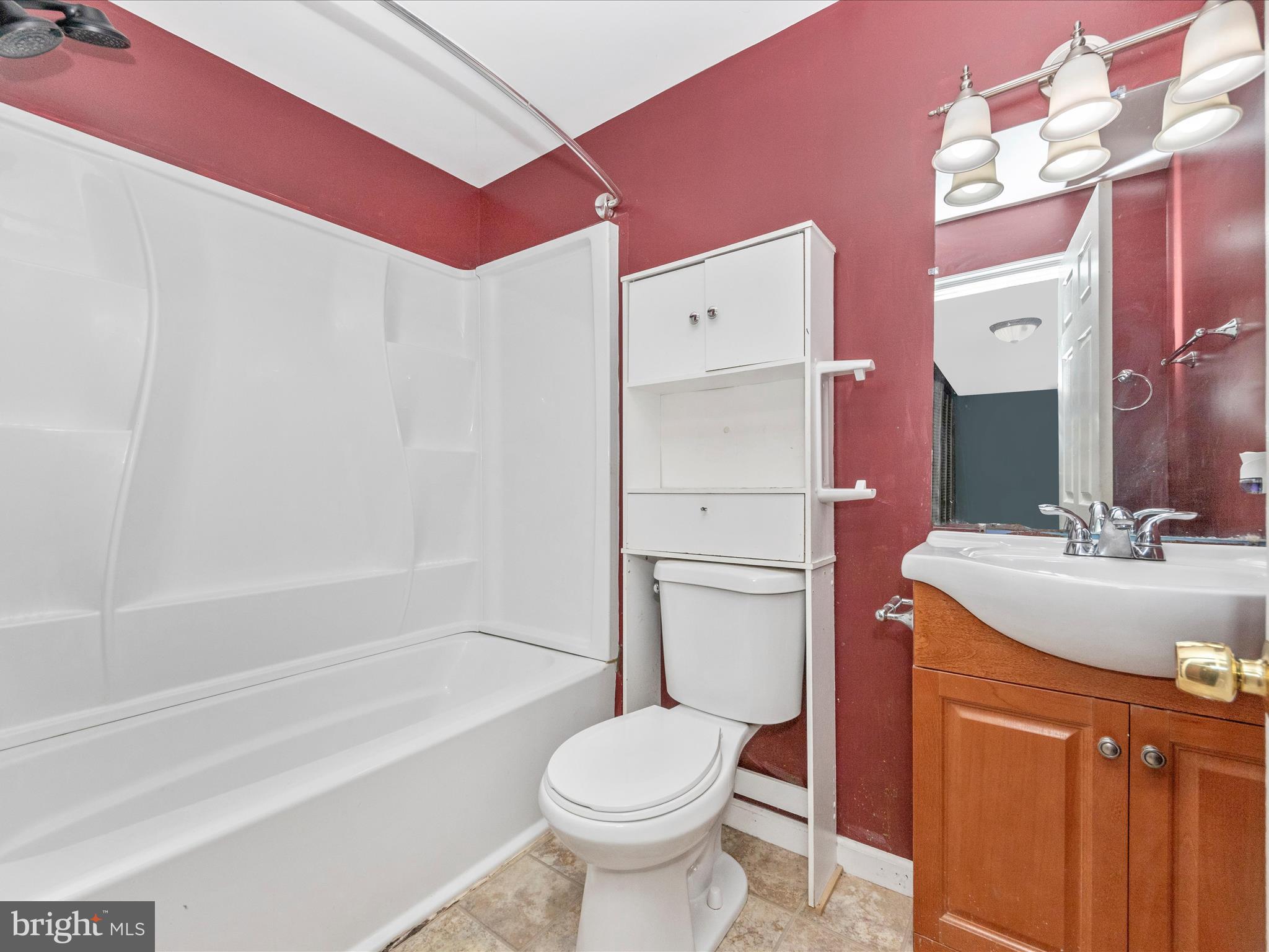 ANNAPOLIS WALK - Residential