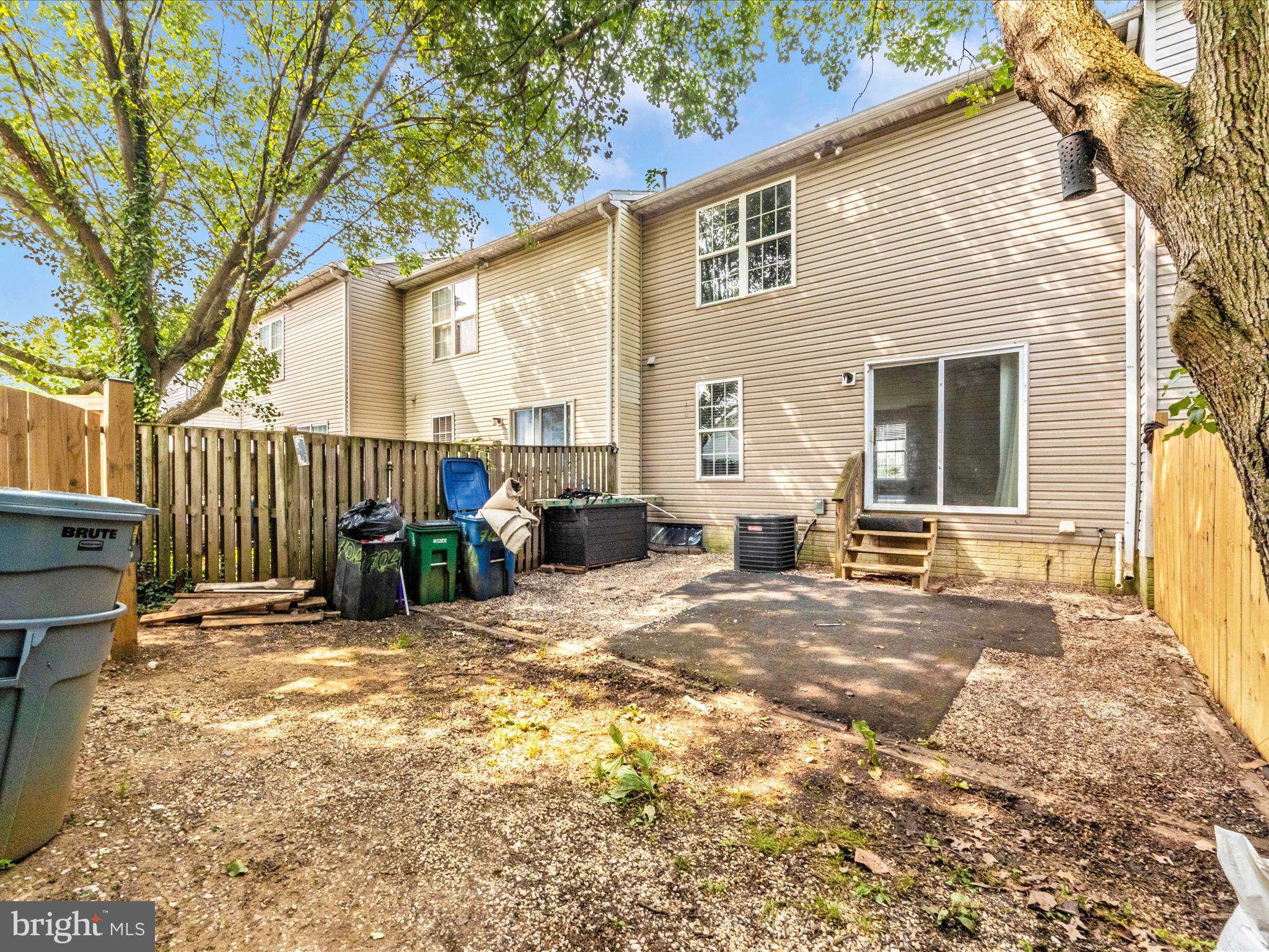 ANNAPOLIS WALK - Residential