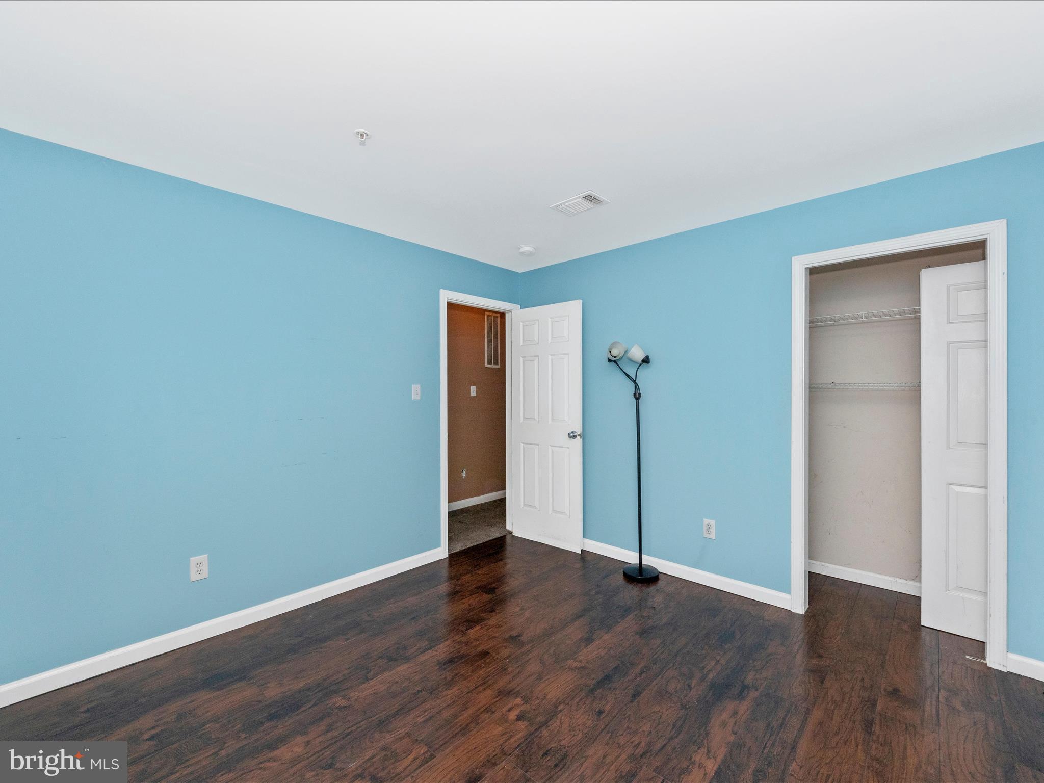 ANNAPOLIS WALK - Residential