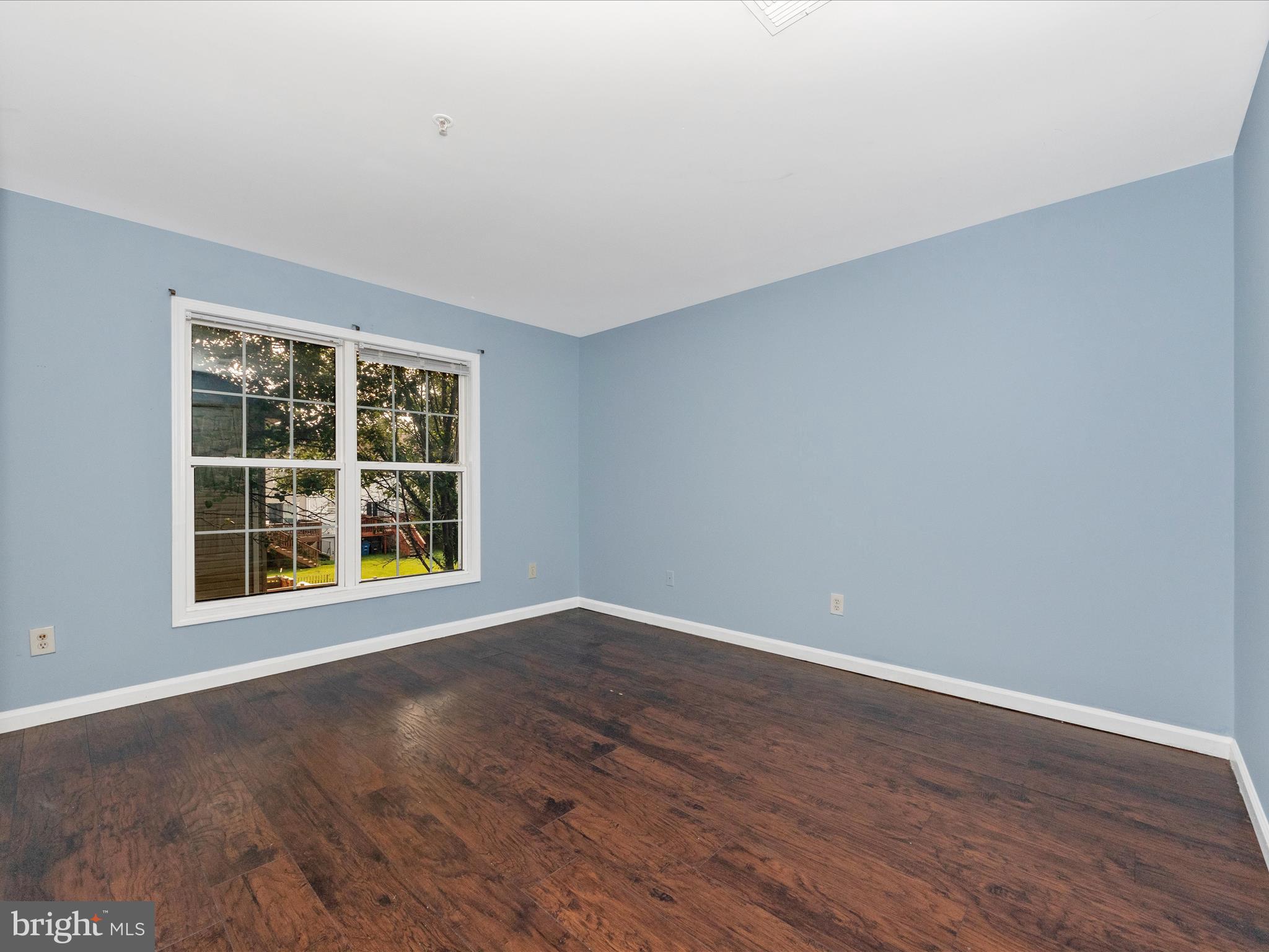 ANNAPOLIS WALK - Residential