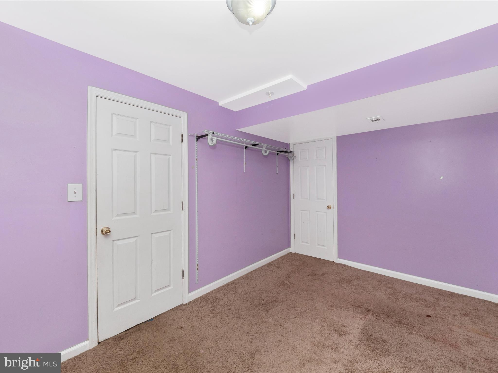 ANNAPOLIS WALK - Residential