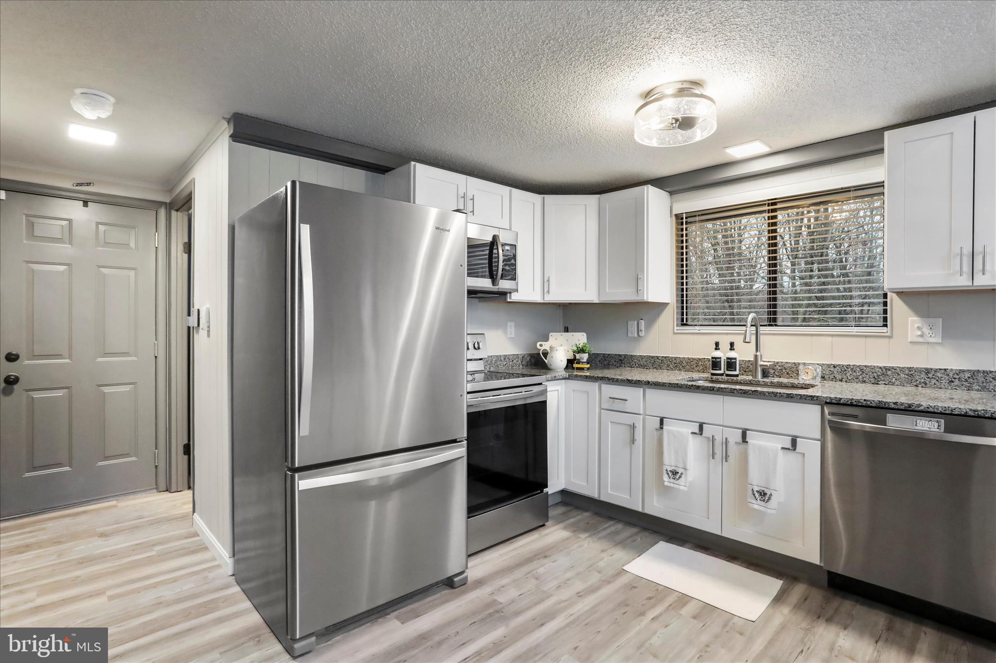 THE WOODS - Residential