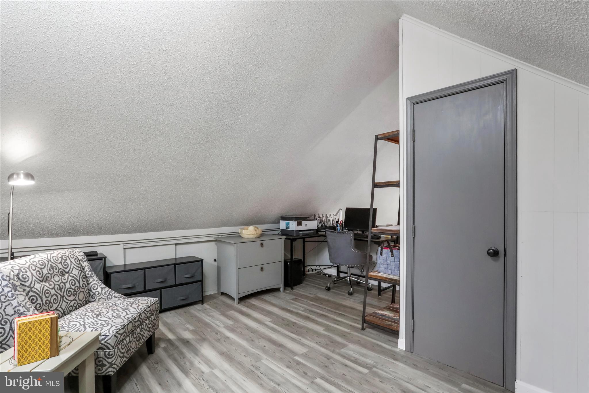 THE WOODS - Residential