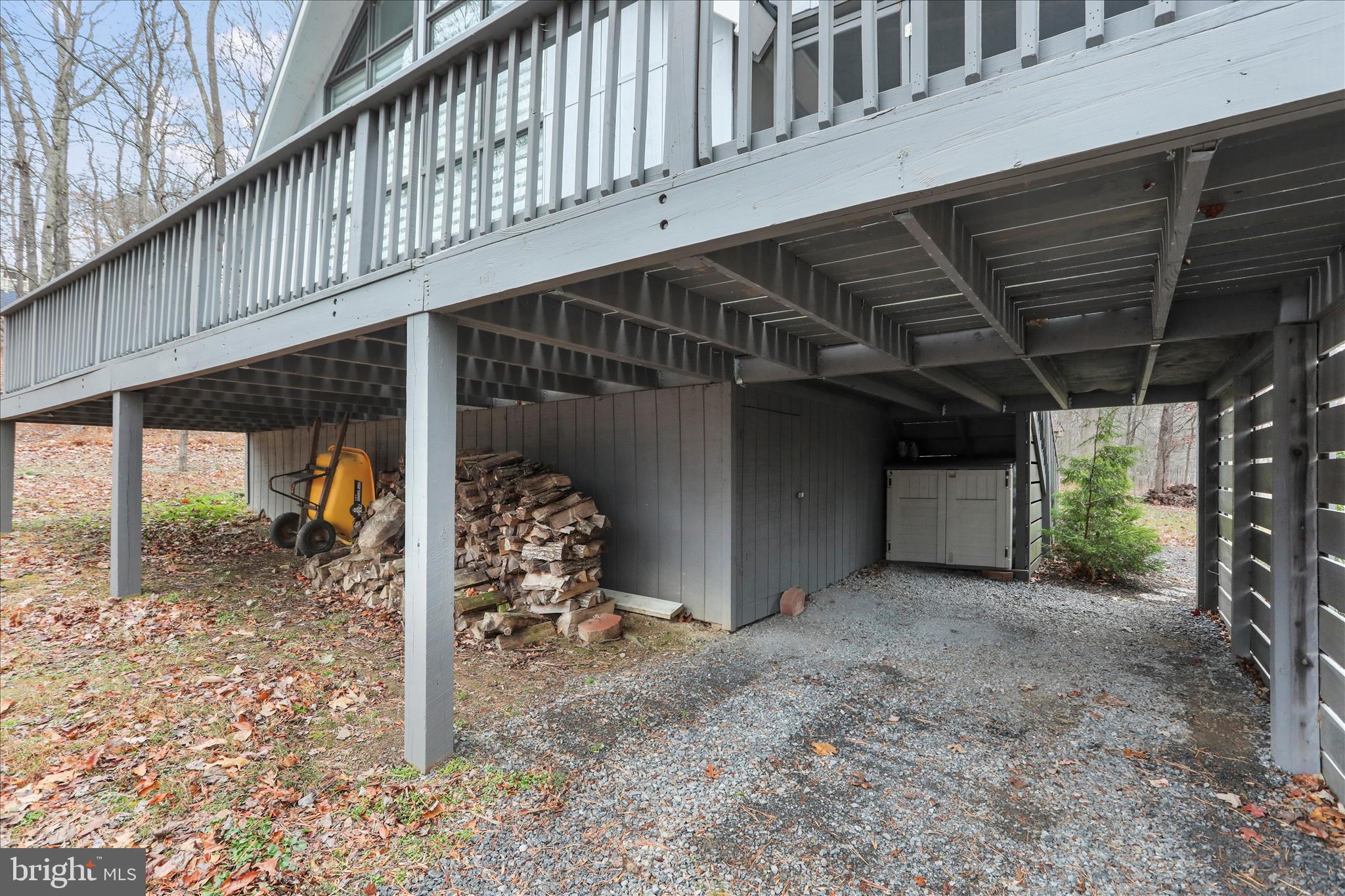 THE WOODS - Residential