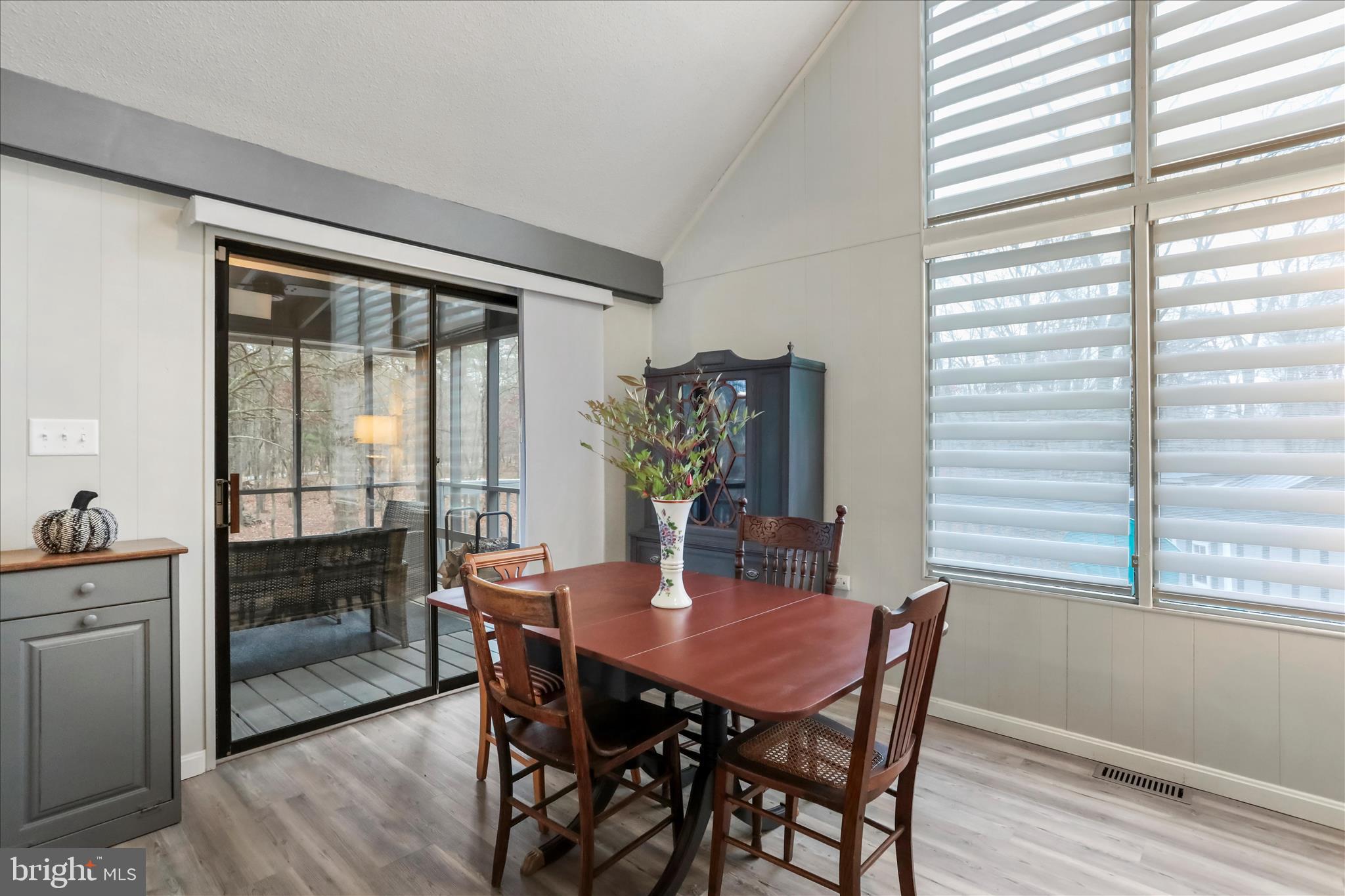 THE WOODS - Residential