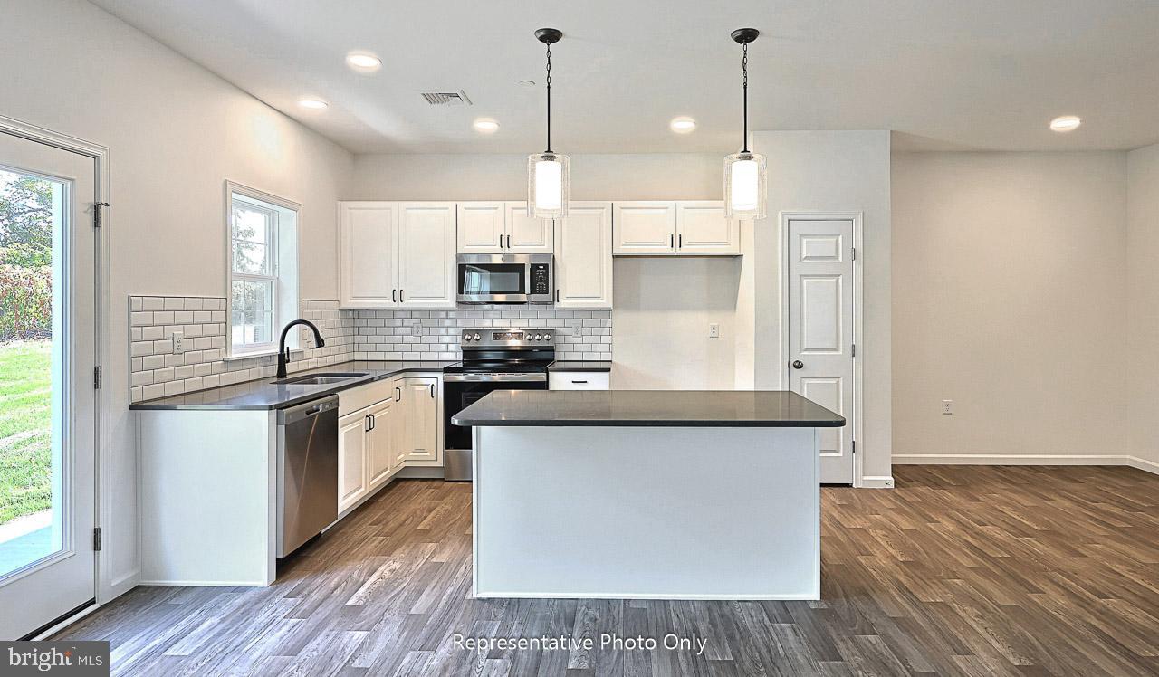 7857 OAK BROOK DRIVE
