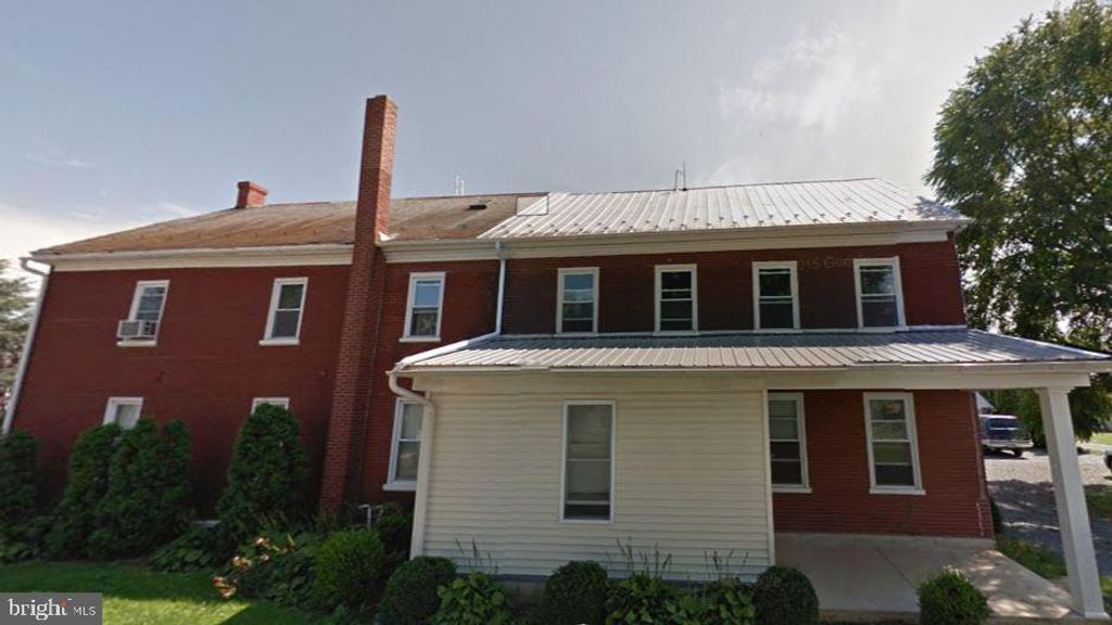 Photo of 402 Linden Grove Road, NEW HOLLAND, PA 17557 (MLS # PALA2078042)