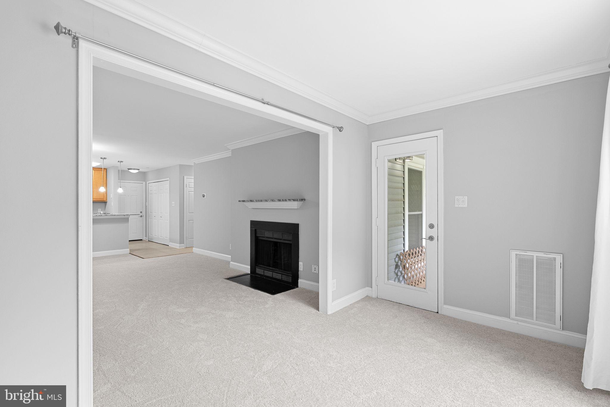 FOUR WINDS AT OAKTON - Residential