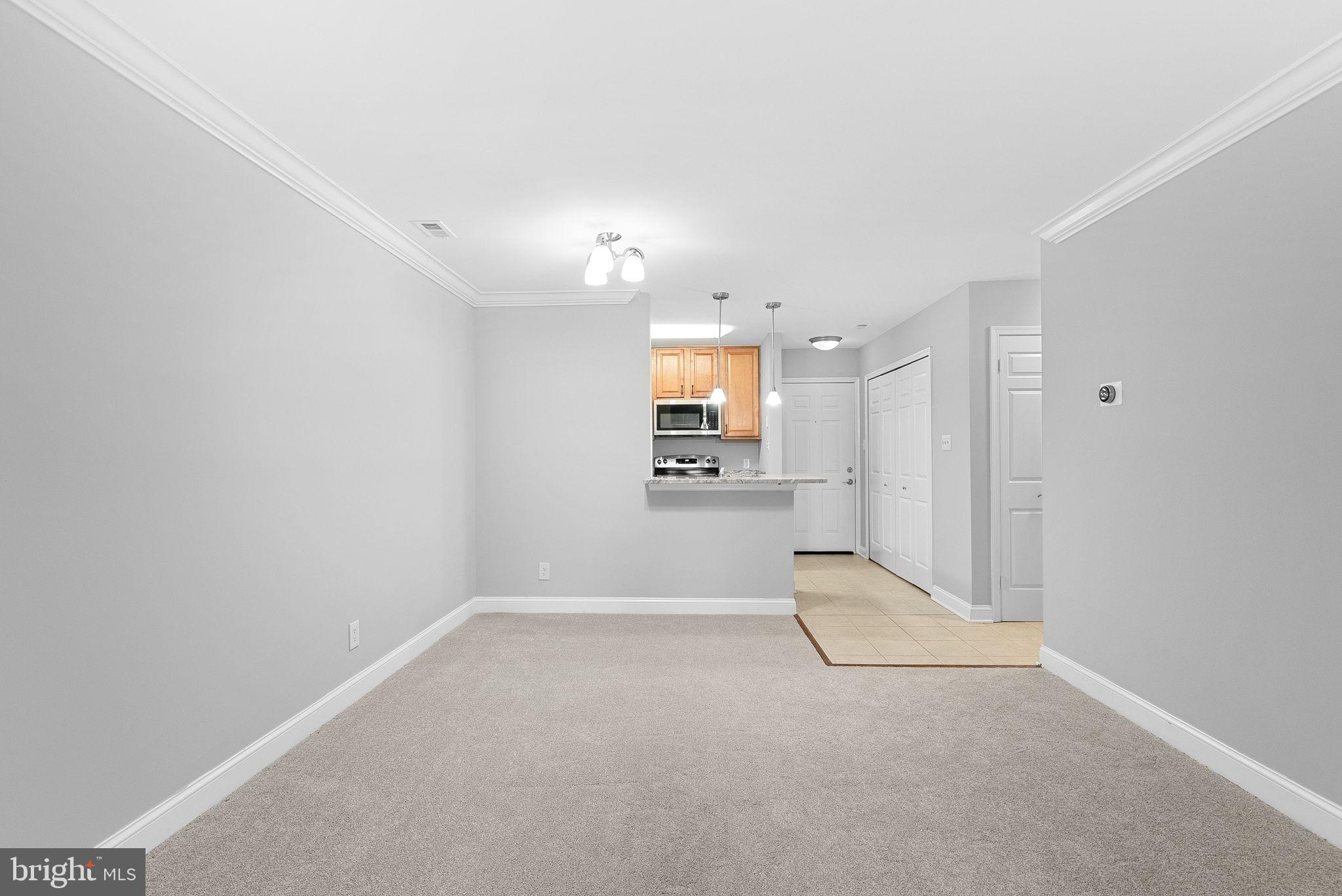 FOUR WINDS AT OAKTON - Residential