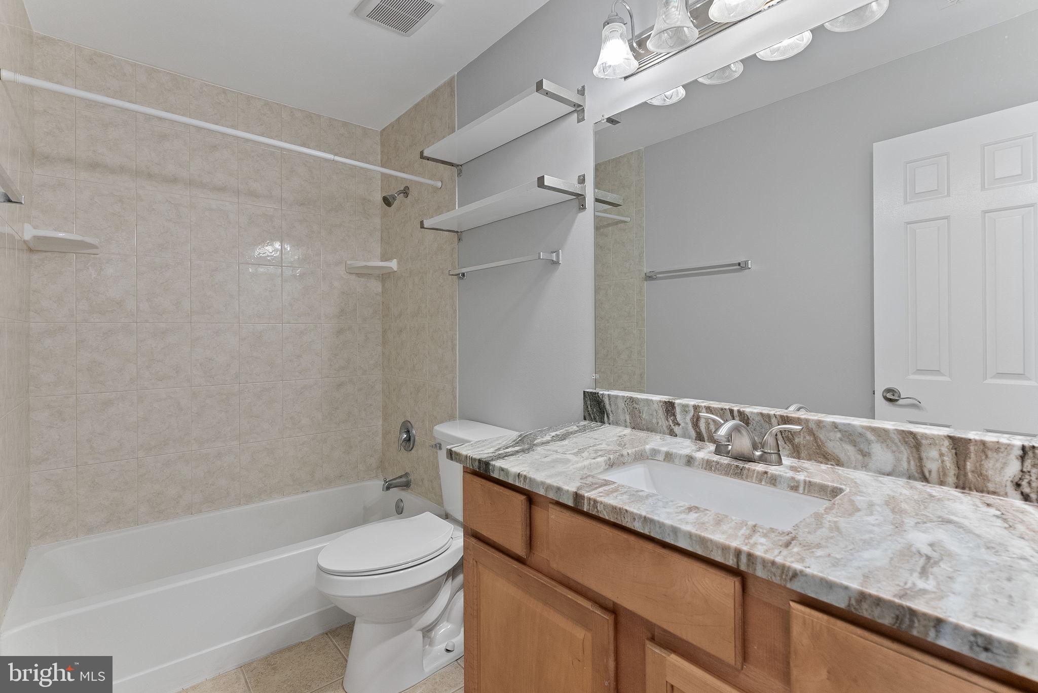 FOUR WINDS AT OAKTON - Residential