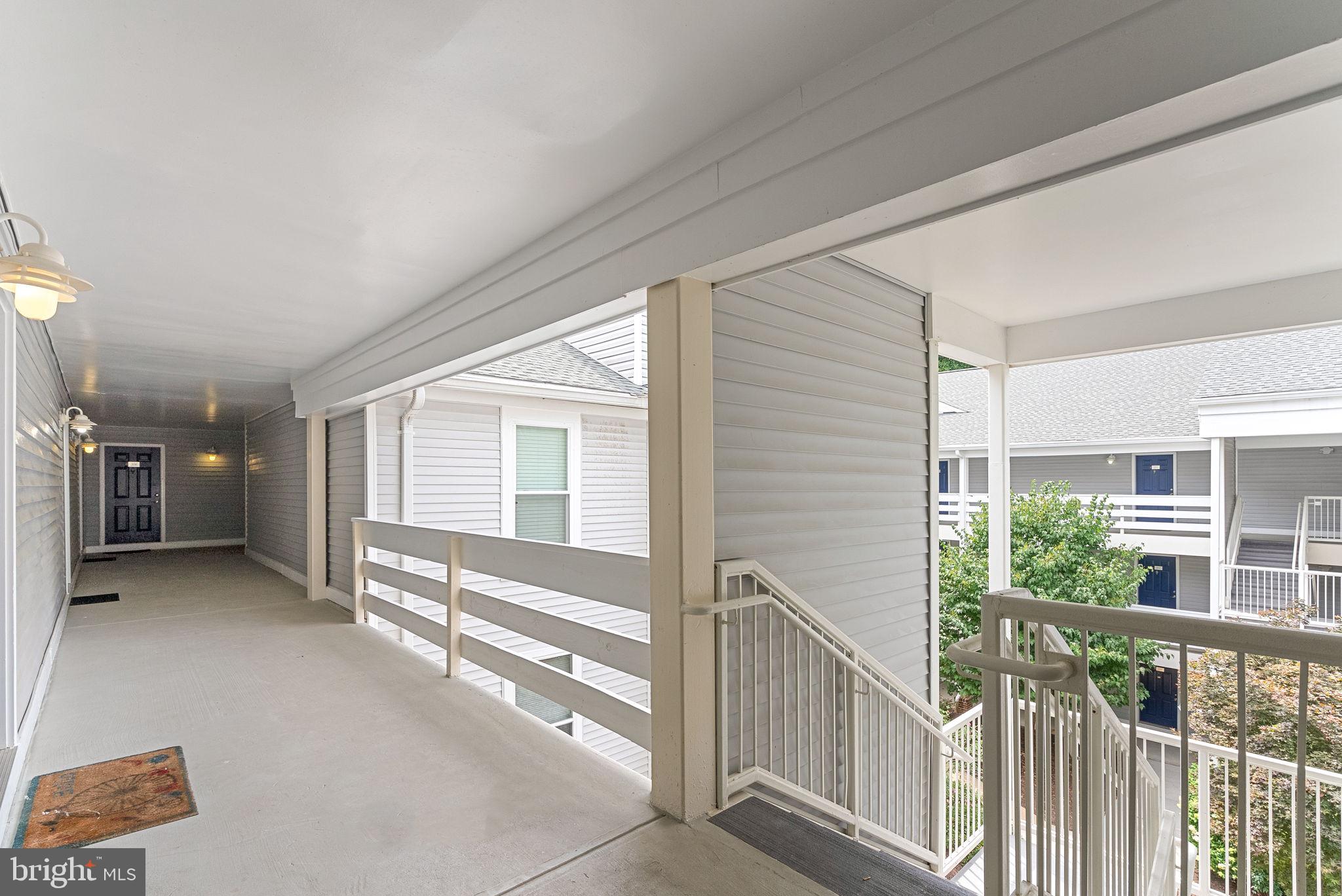 FOUR WINDS AT OAKTON - Residential