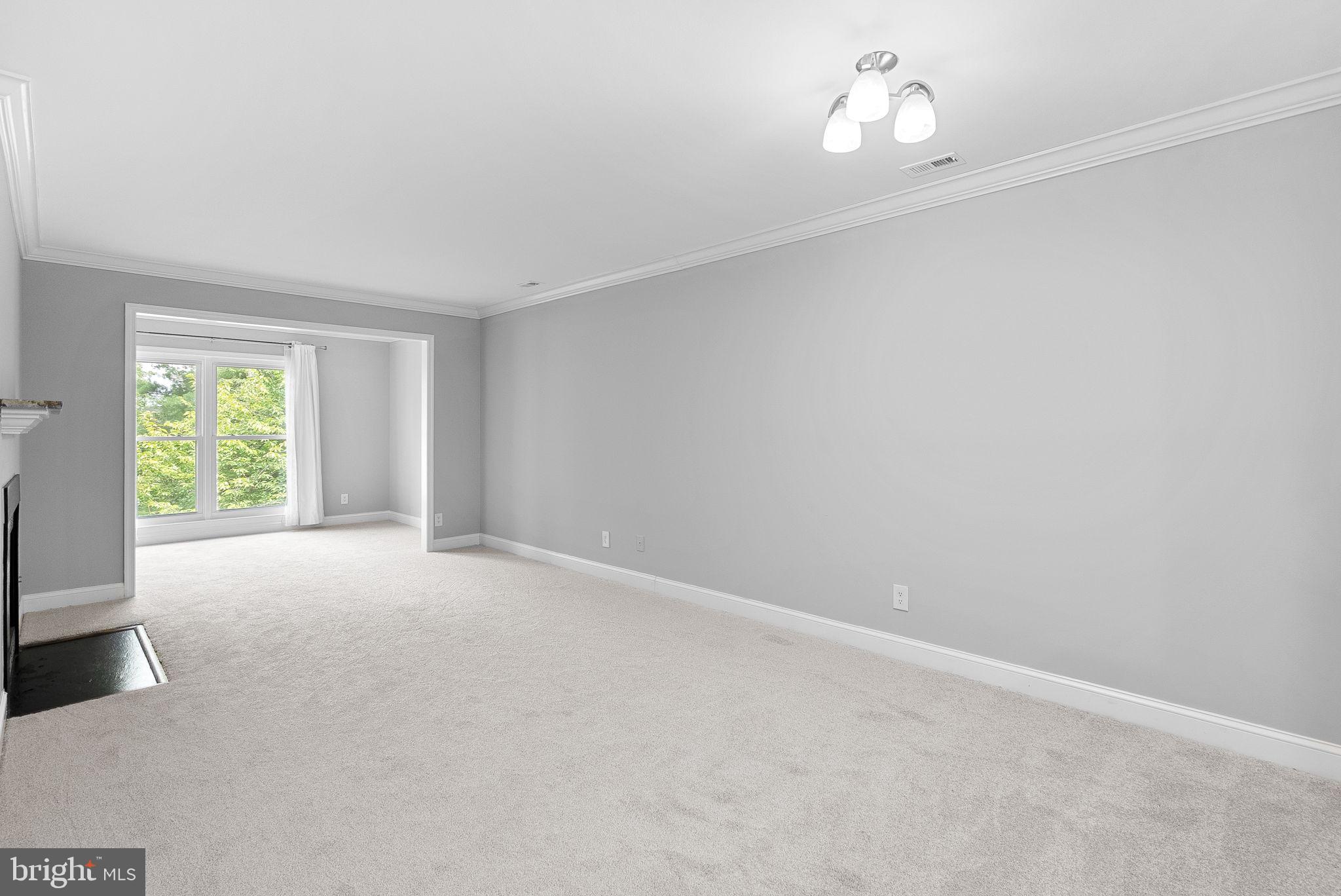 FOUR WINDS AT OAKTON - Residential