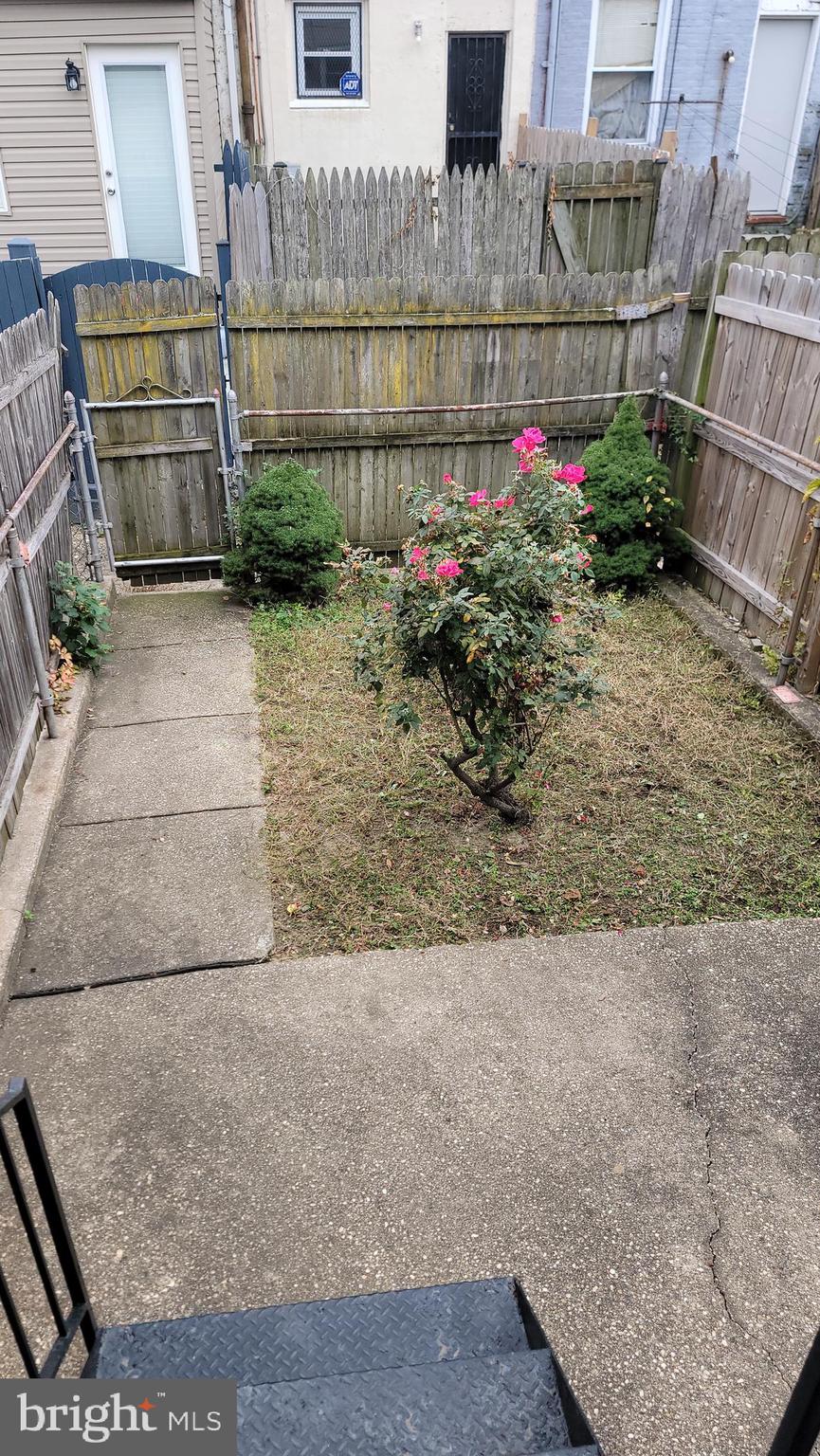 WASHINGTON VILLAGE - Residential