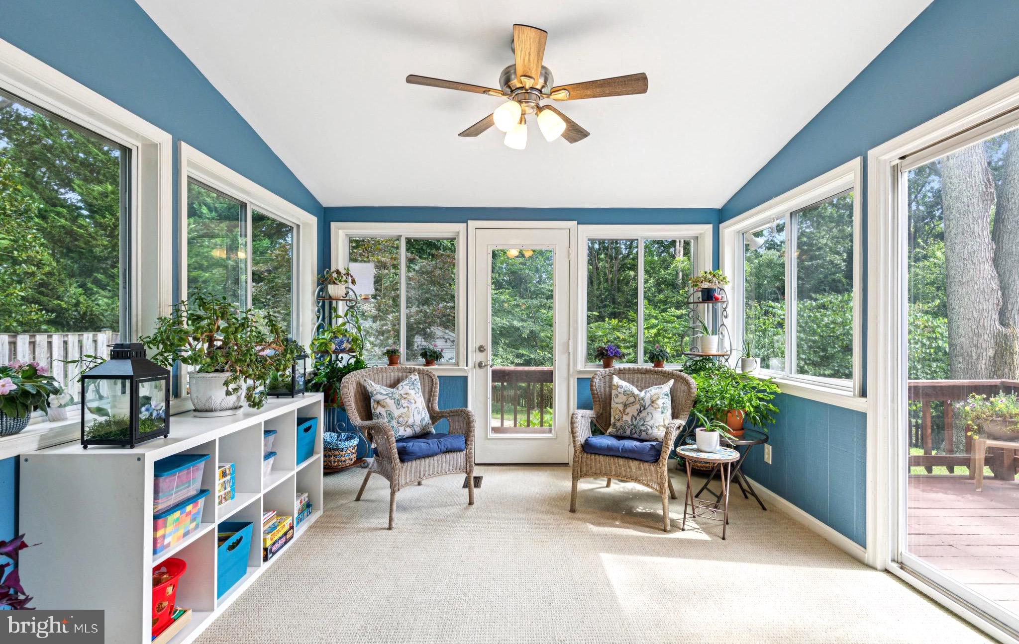 BAY HILLS - Residential