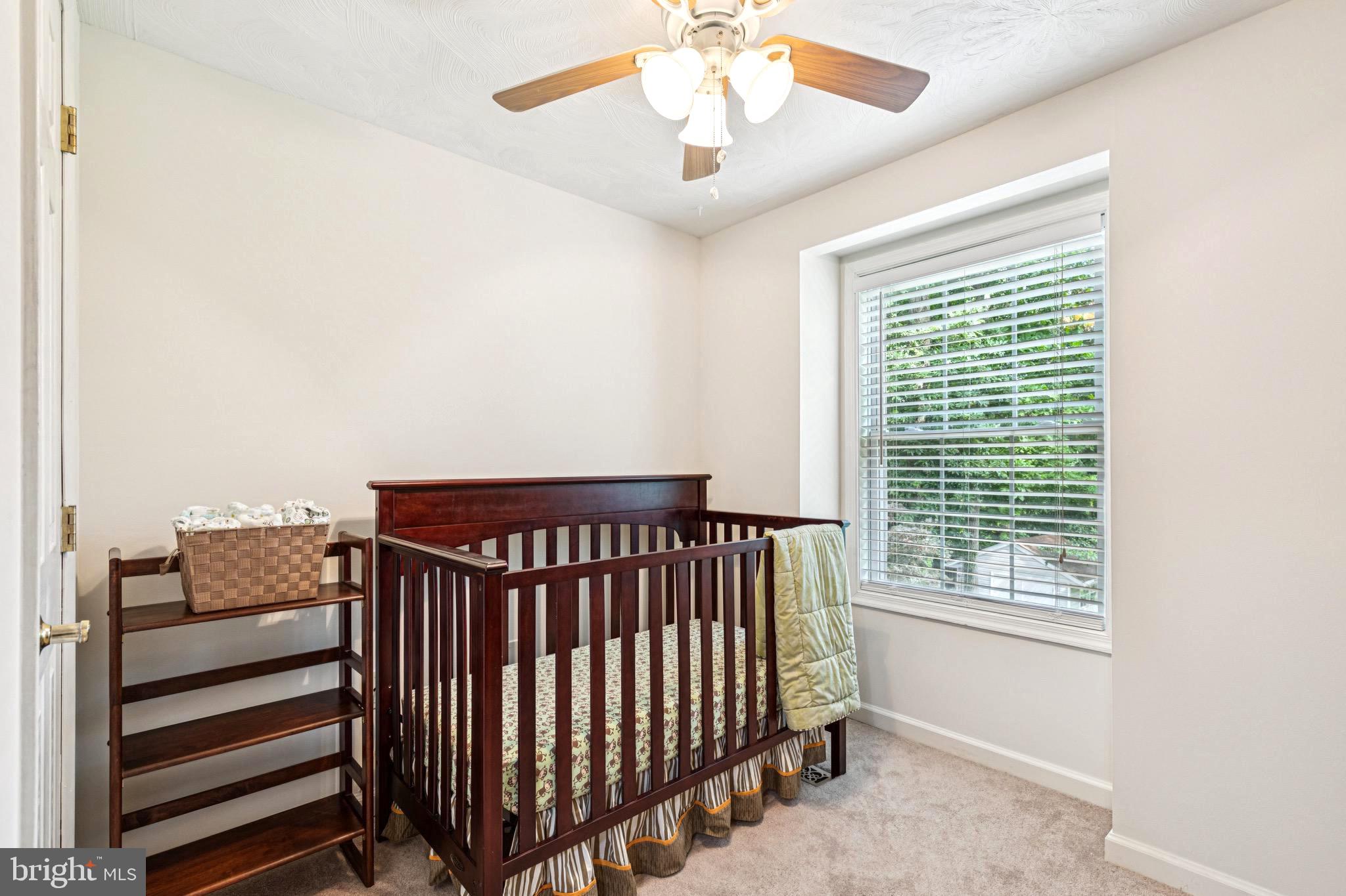 BAY HILLS - Residential