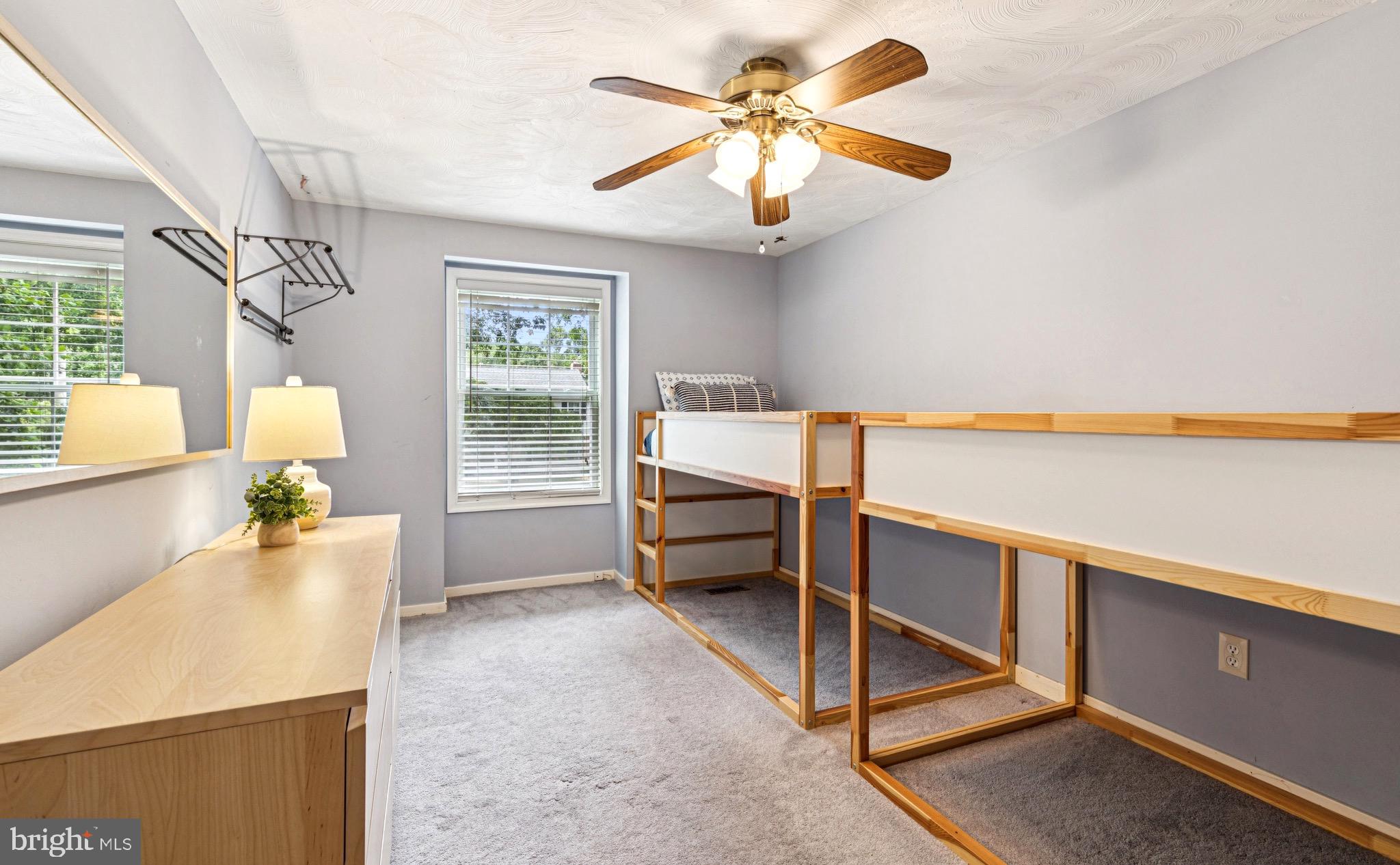 BAY HILLS - Residential